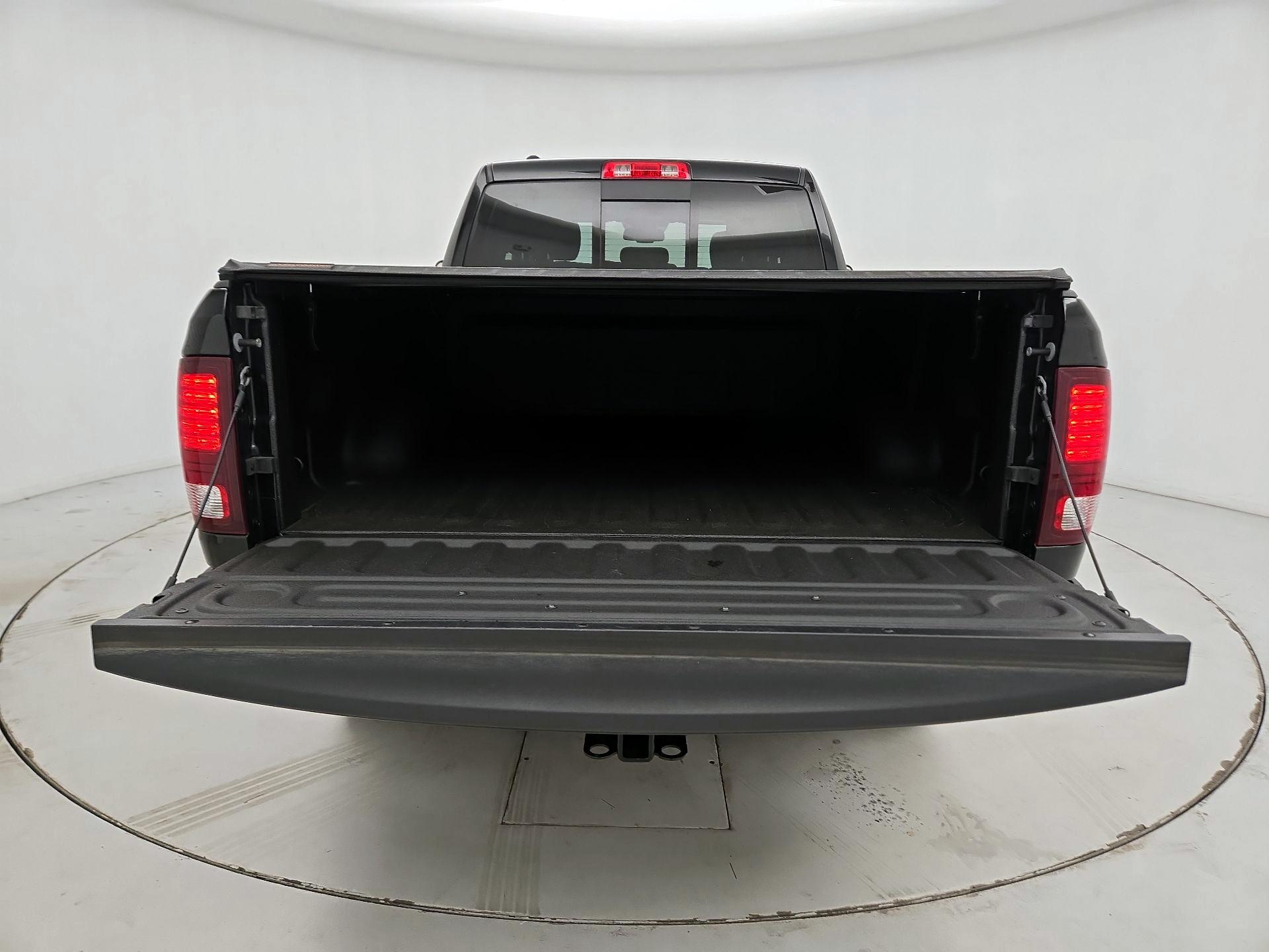 Thumbnail: 2022 RAM 1500 Classic - 19