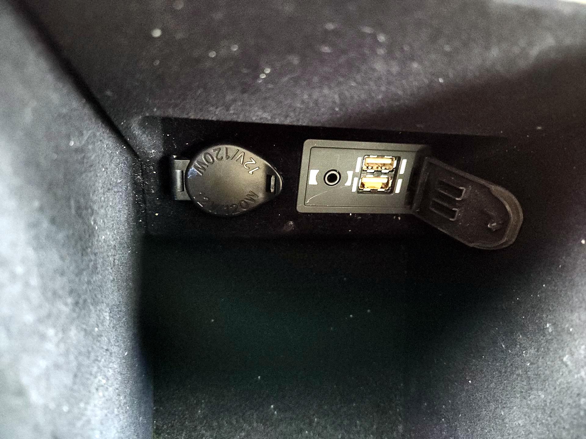 Thumbnail: 2016 Lexus ES - 19