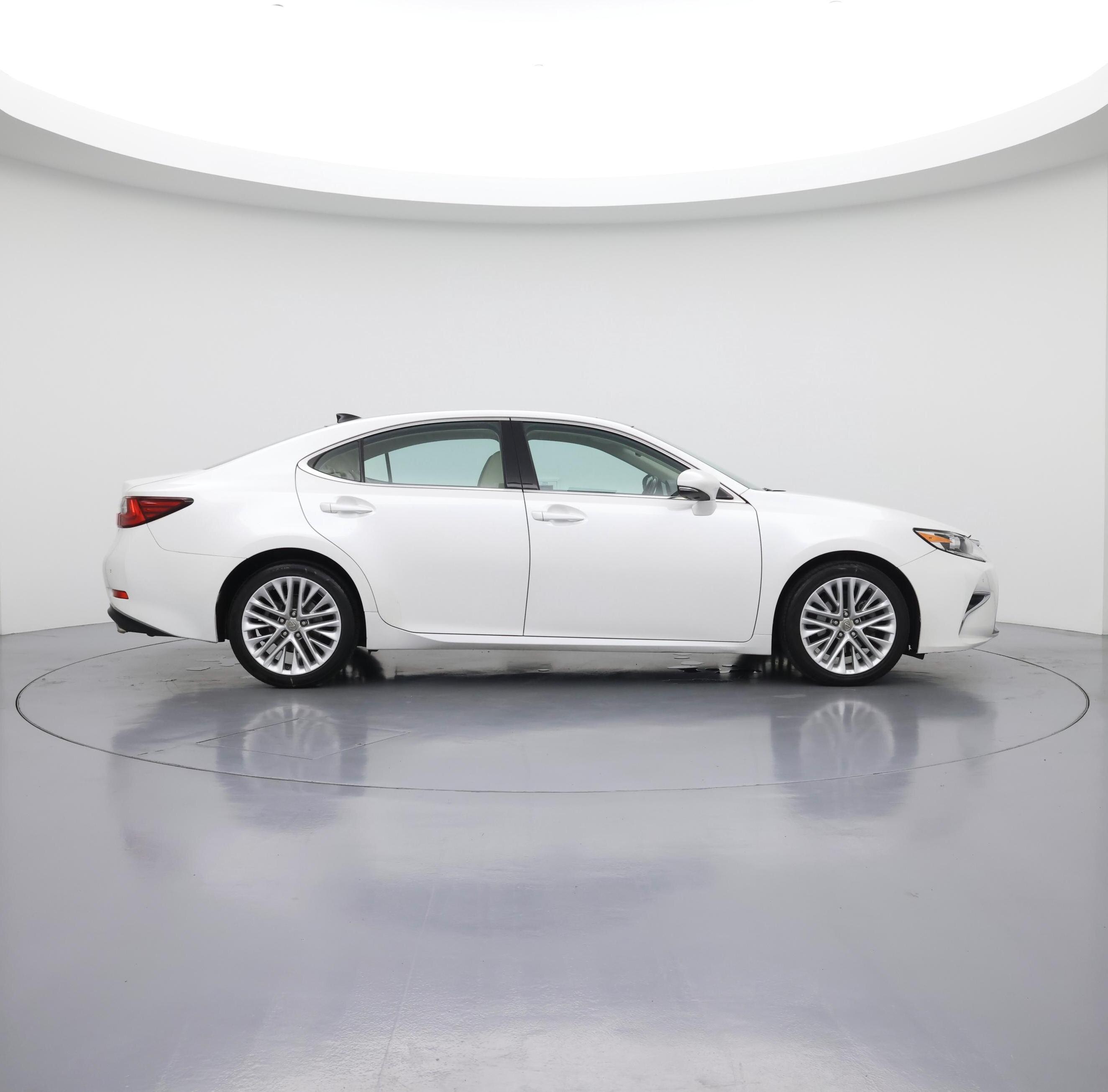Thumbnail: 2016 Lexus ES - 7