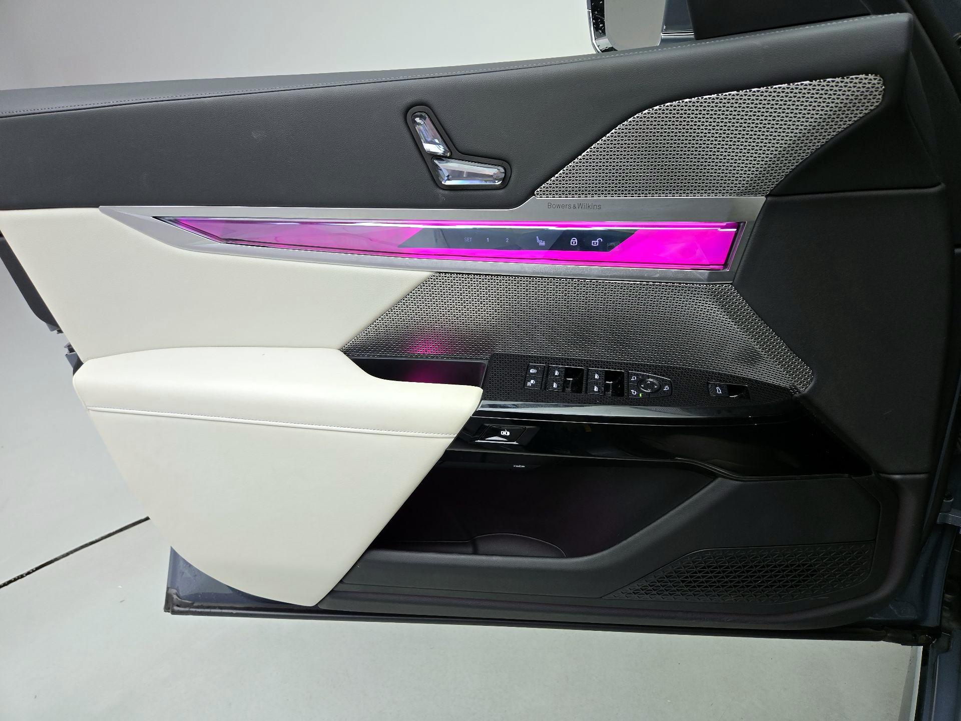 Thumbnail: 2024 BMW i7 - 12