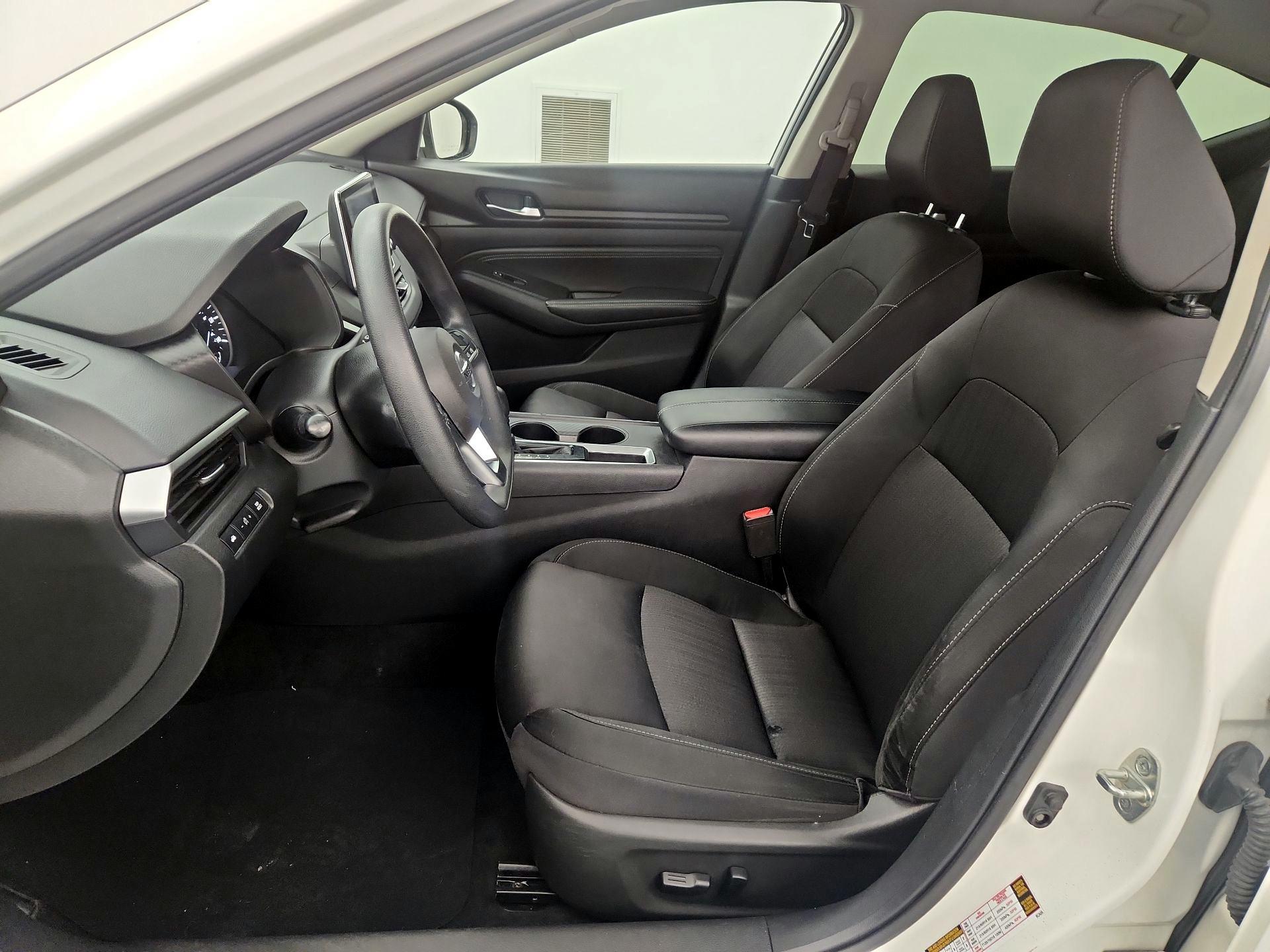 Thumbnail: 2019 Nissan Altima - 11