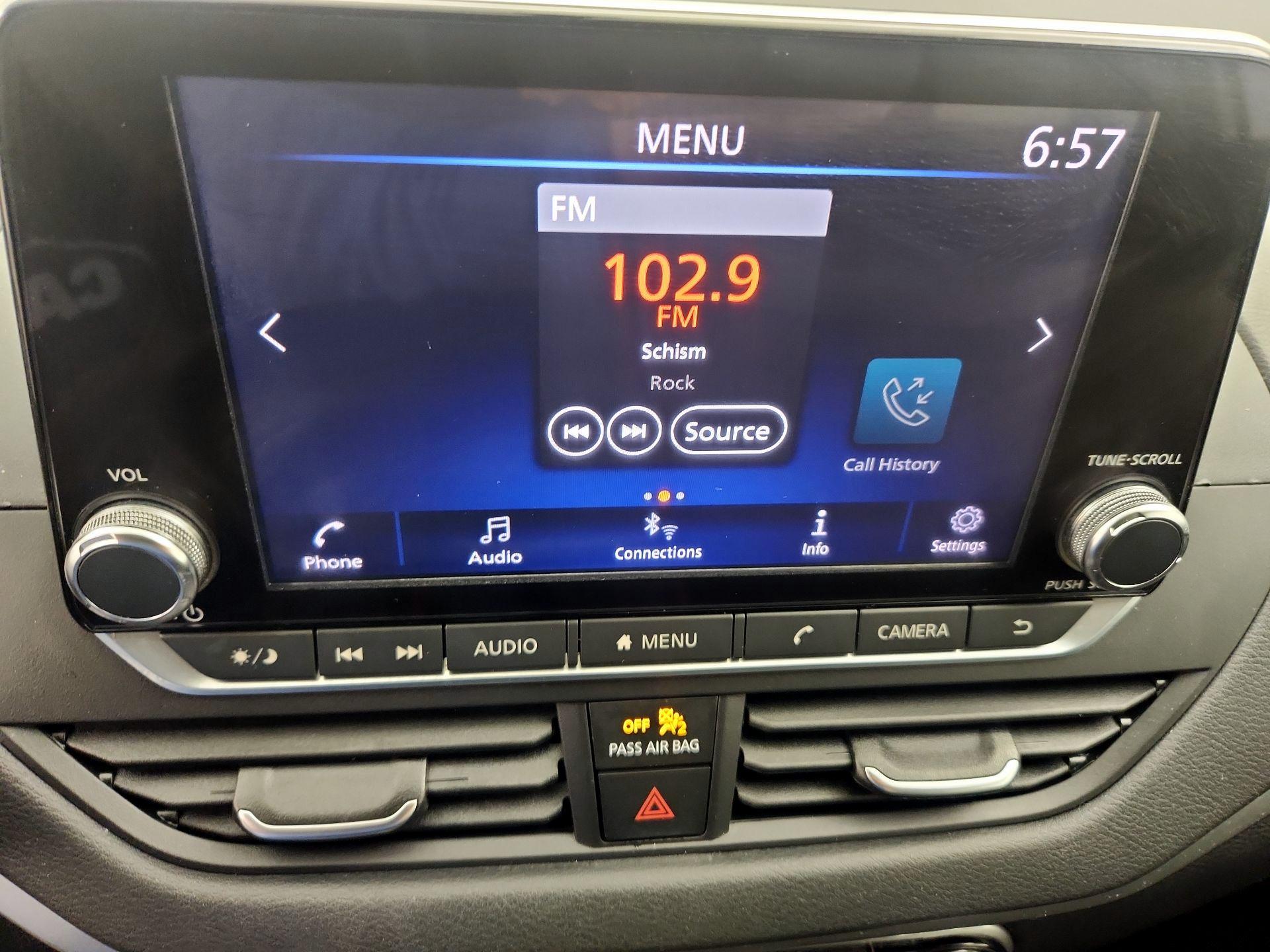 Thumbnail: 2019 Nissan Altima - 15