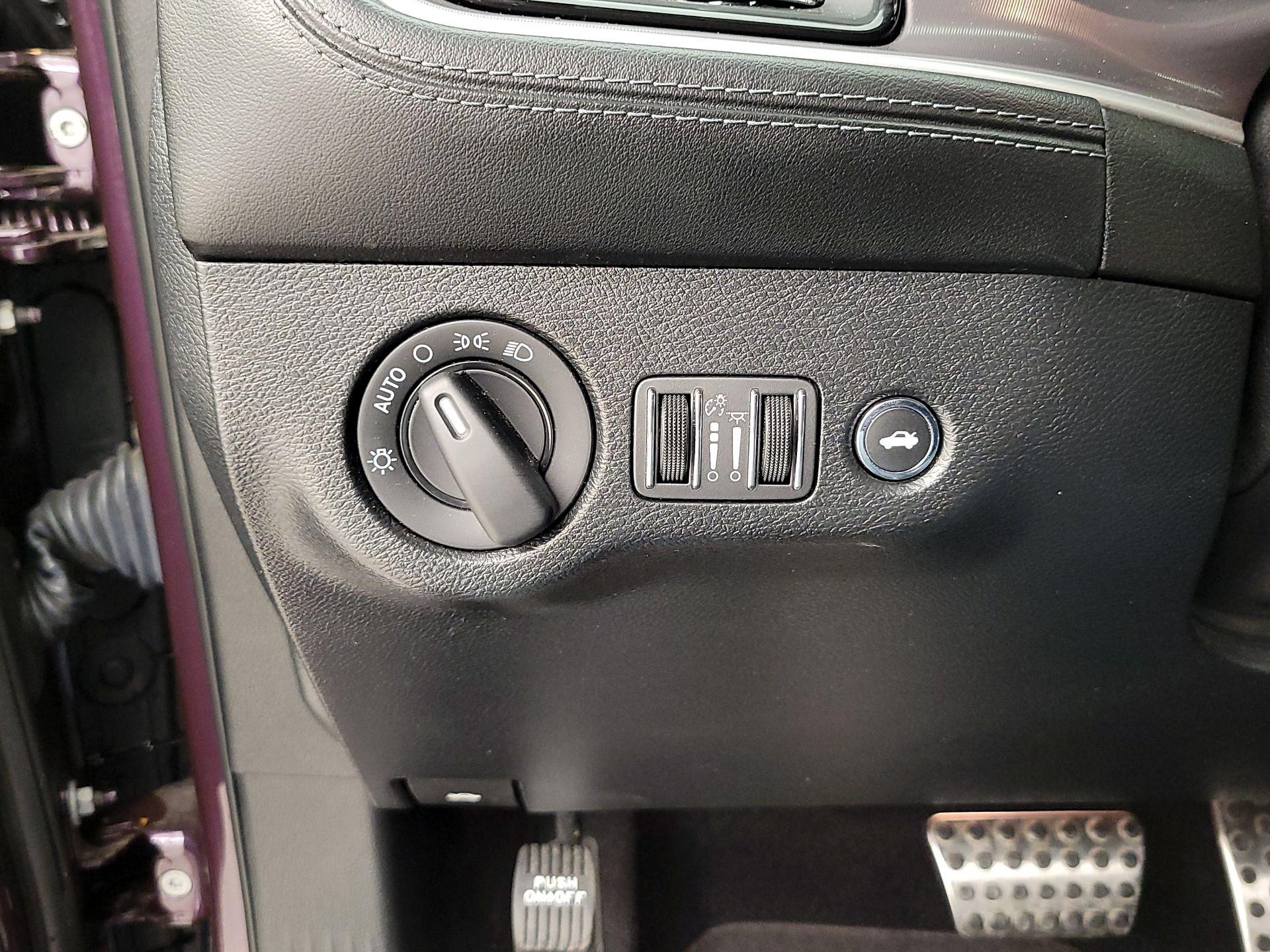 Thumbnail: 2022 Dodge Challenger - 13