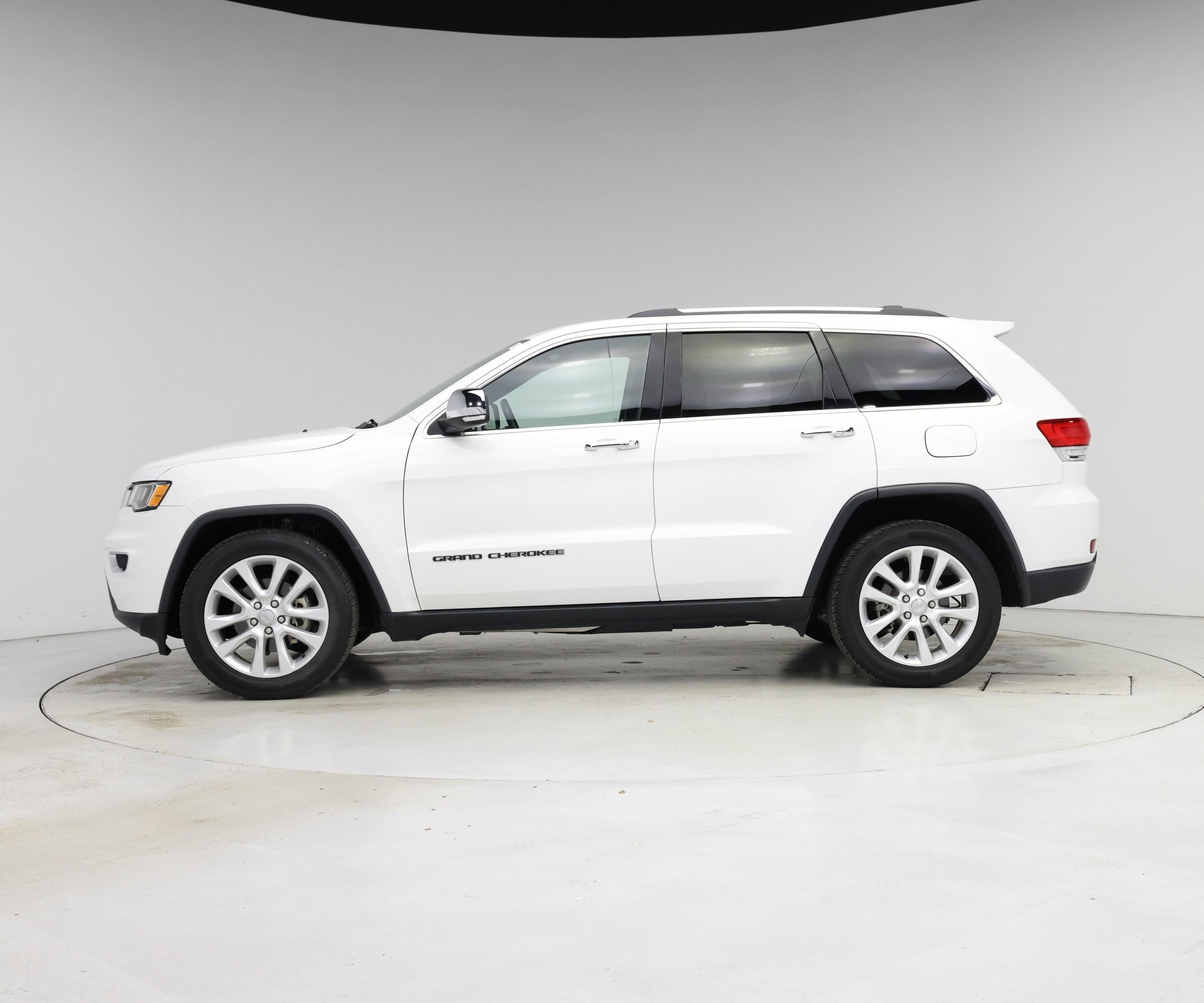 Thumbnail: 2017 Jeep Grand Cherokee - 3