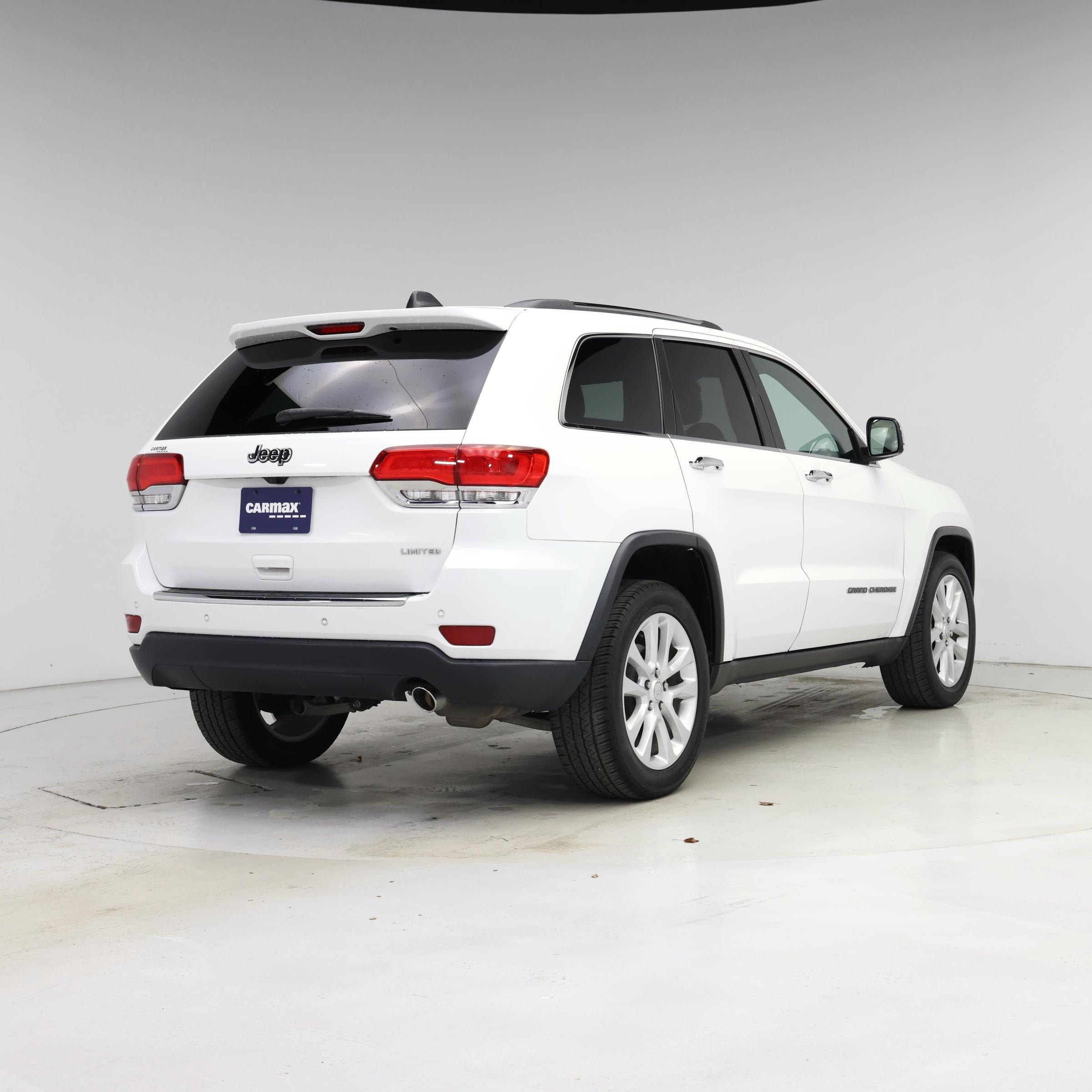 Thumbnail: 2017 Jeep Grand Cherokee - 8