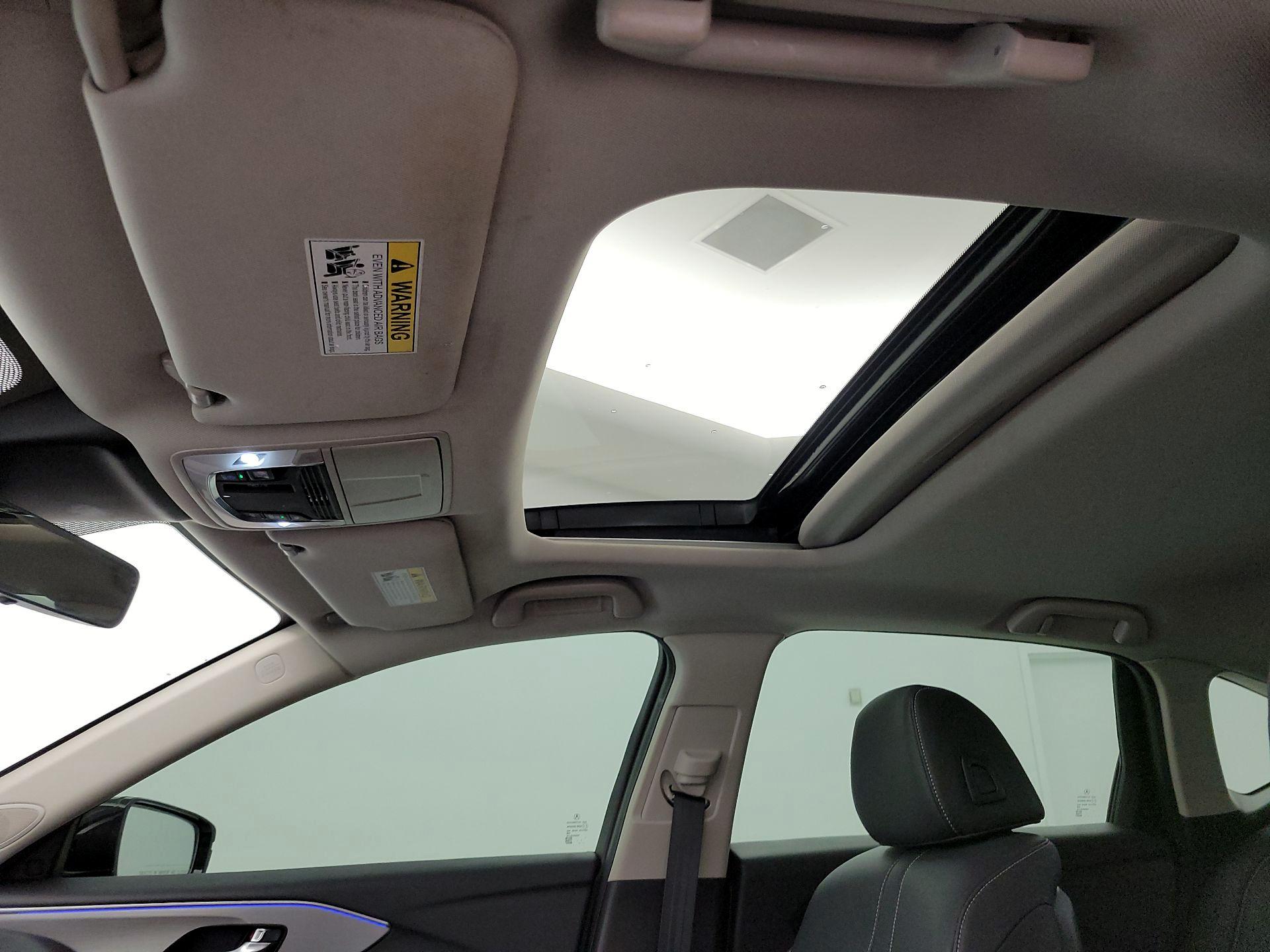 Thumbnail: 2022 Acura TLX - 19