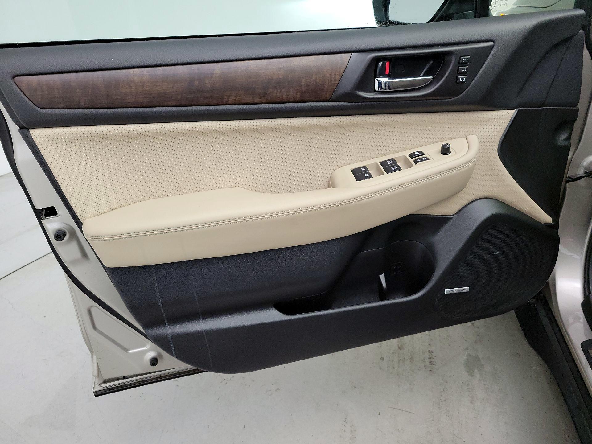 Thumbnail: 2016 Subaru Outback - 12