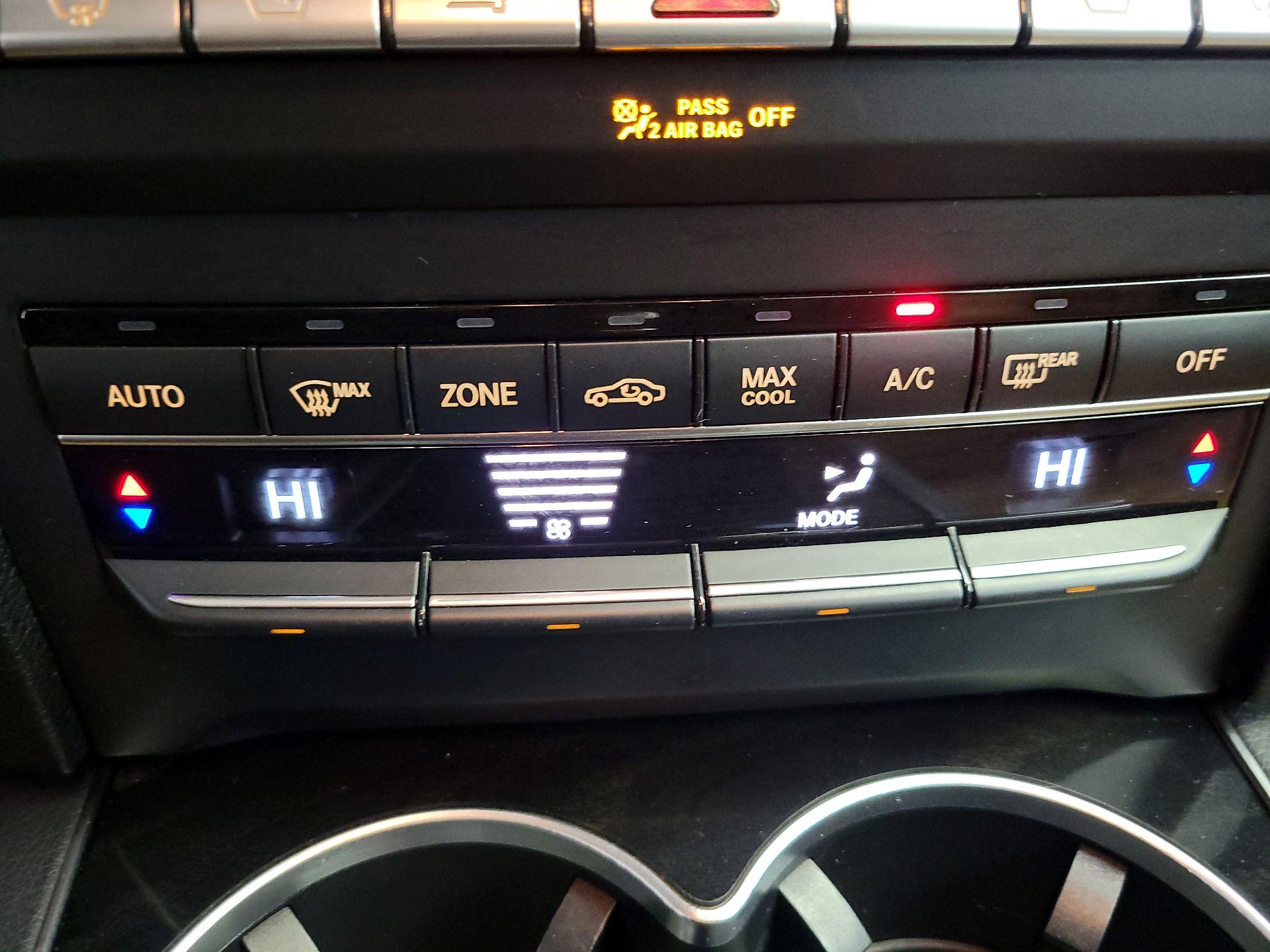 Thumbnail: 2017 Mercedes-Benz E-Class - 17