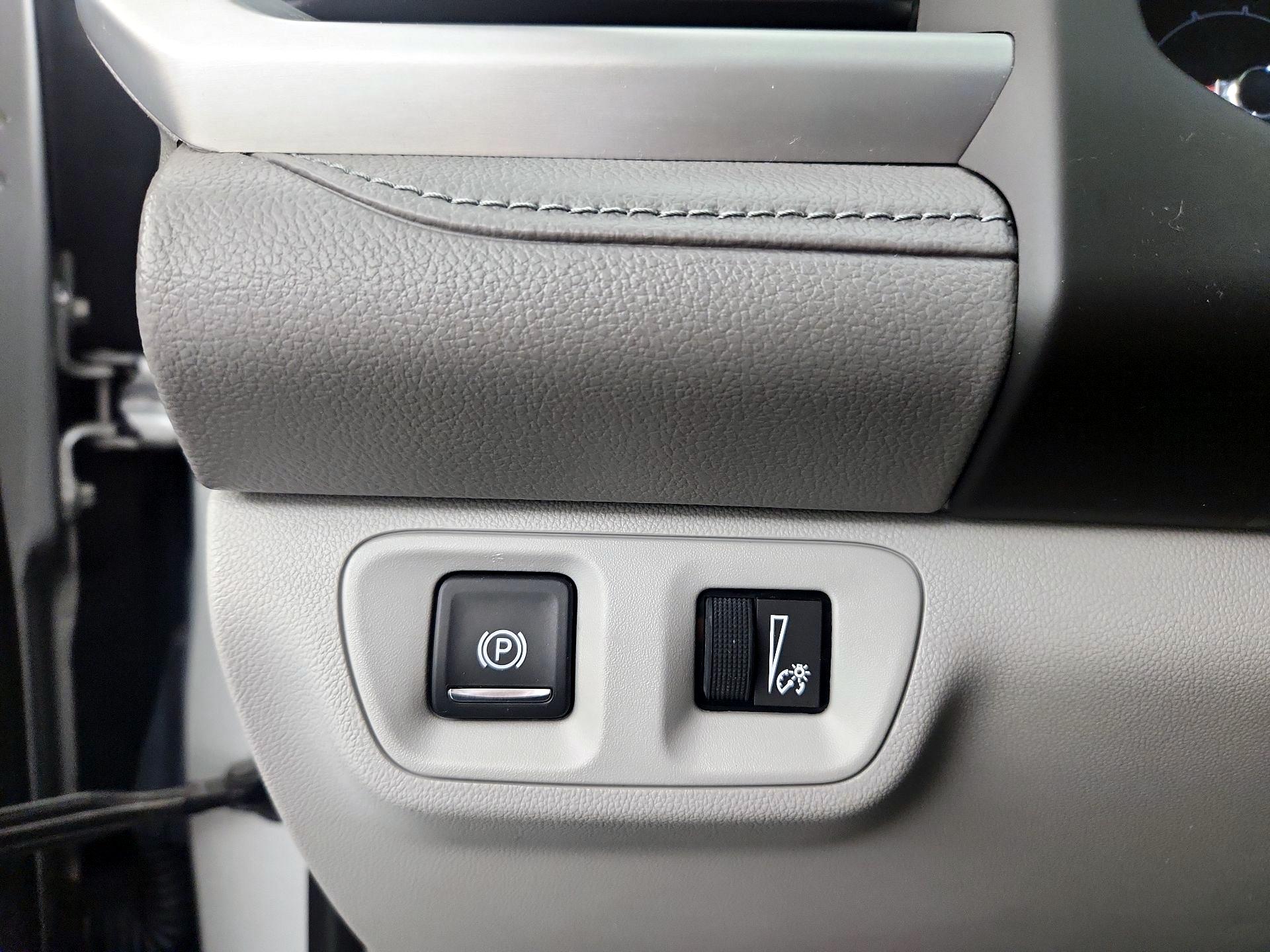 Thumbnail: 2017 GMC Acadia - 13