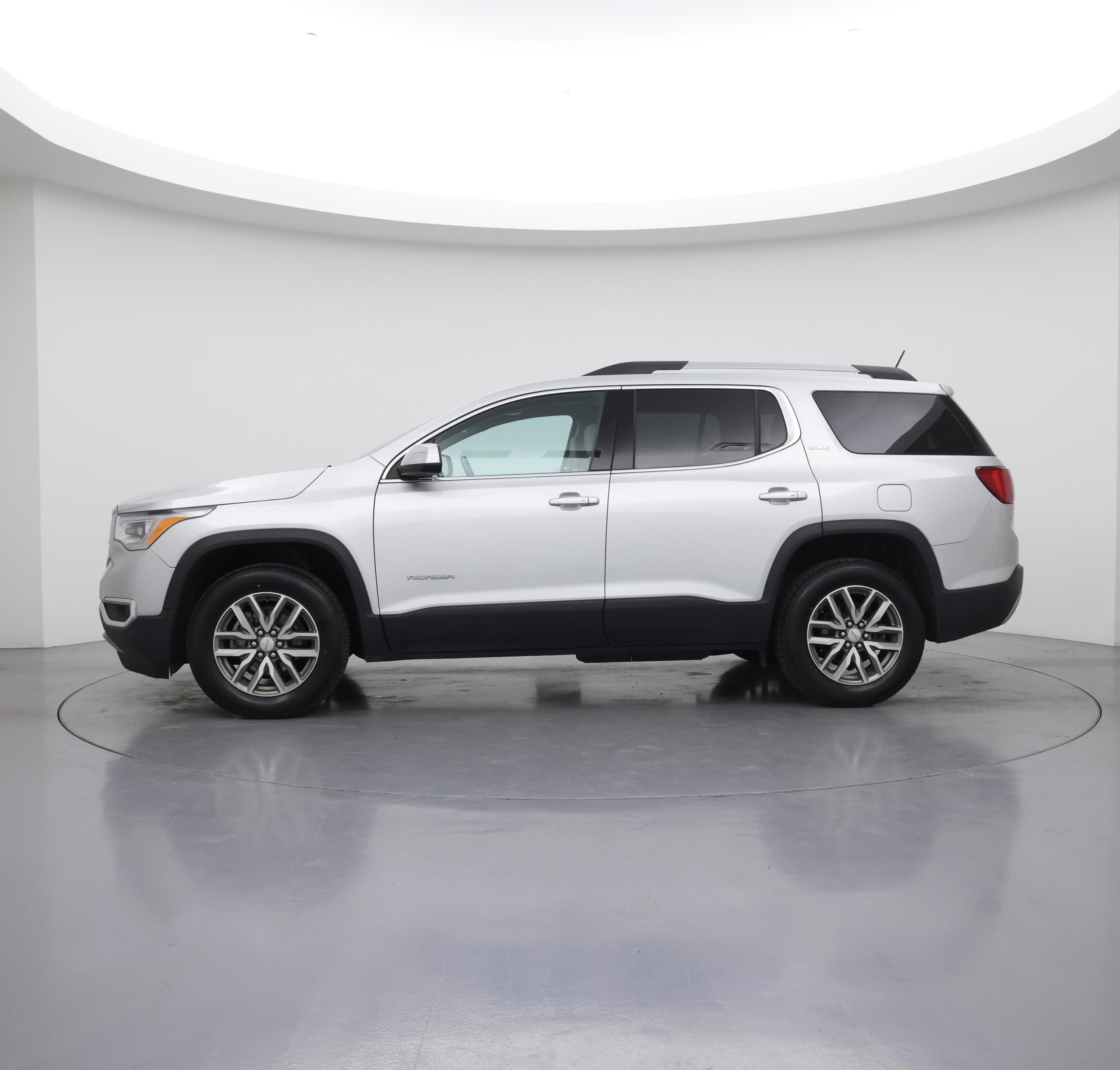 Thumbnail: 2017 GMC Acadia - 3