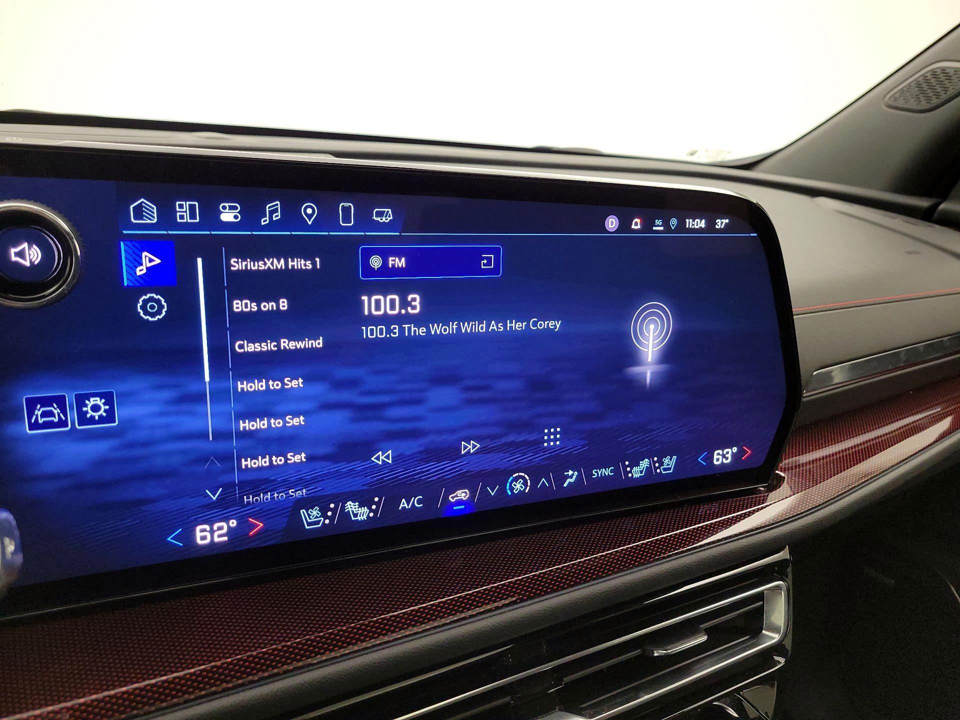 Thumbnail: 2025 Chevrolet Traverse - 16