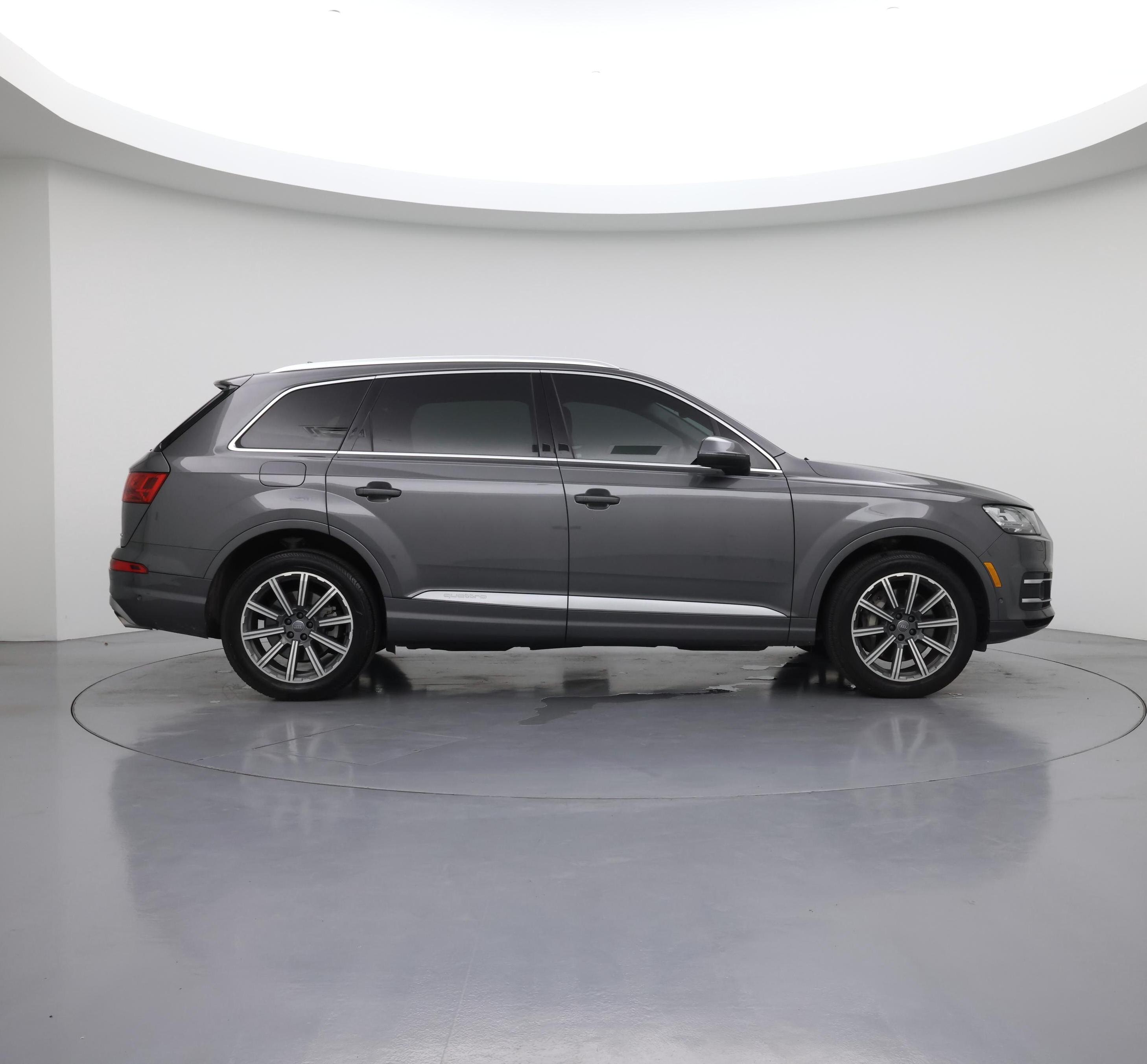 Thumbnail: 2019 Audi Q7 - 7