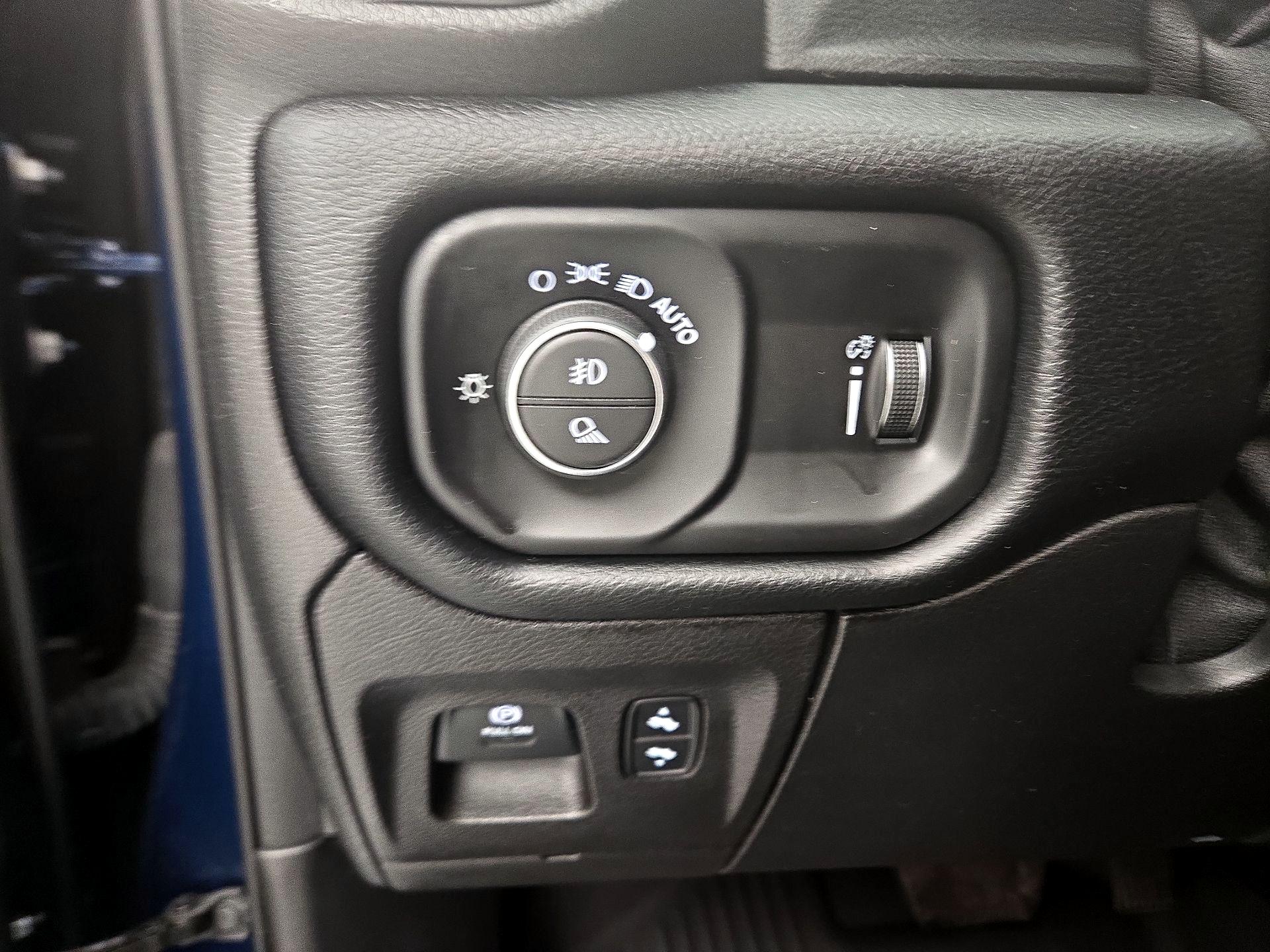 Thumbnail: 2021 RAM 1500 - 13