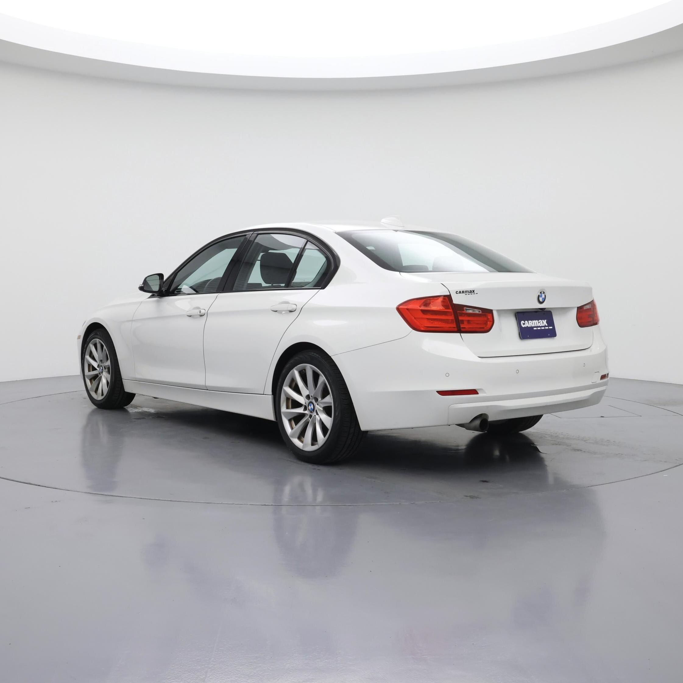 Thumbnail: 2015 BMW 3 Series - 2