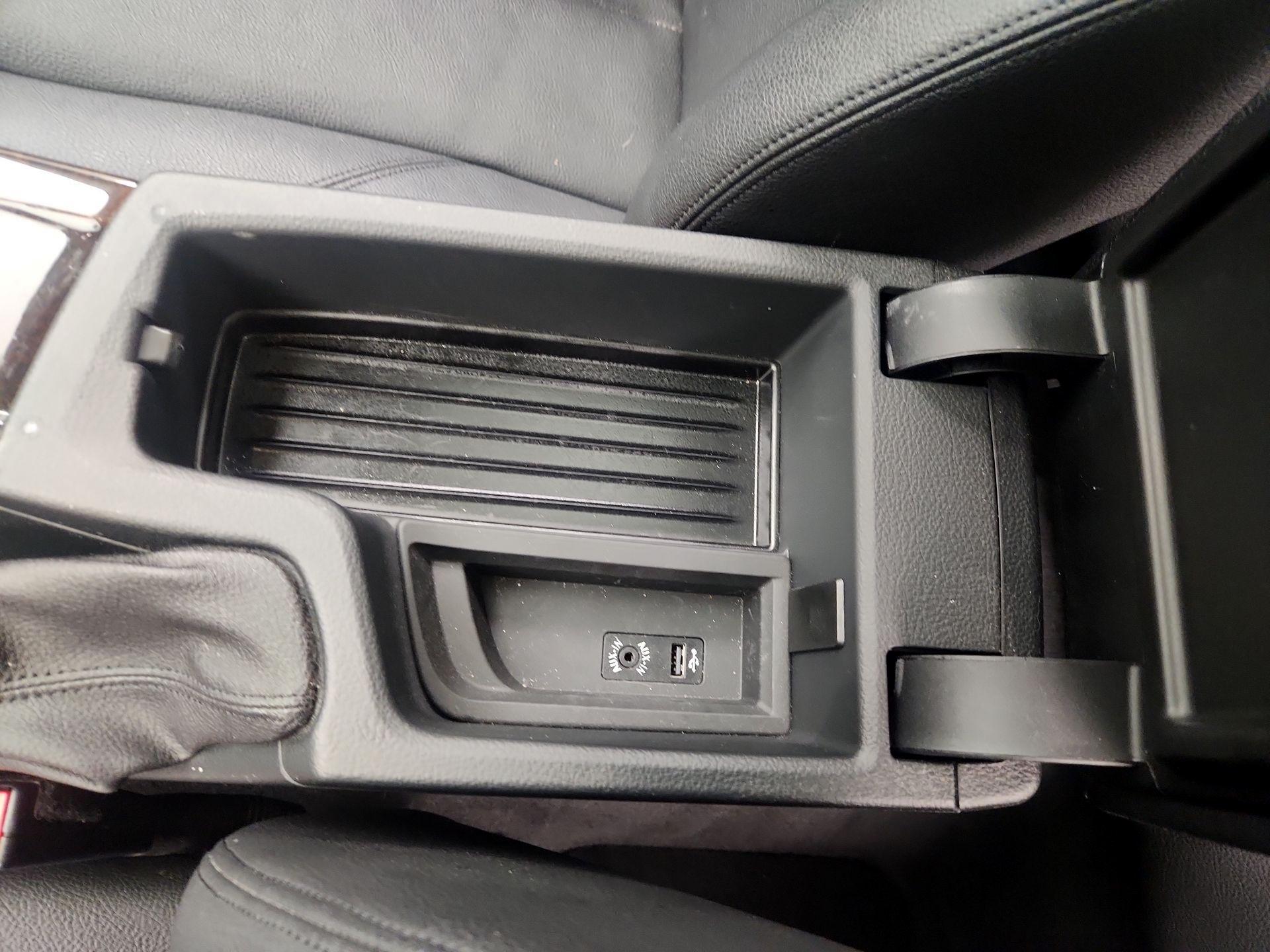 Thumbnail: 2015 BMW 3 Series - 19