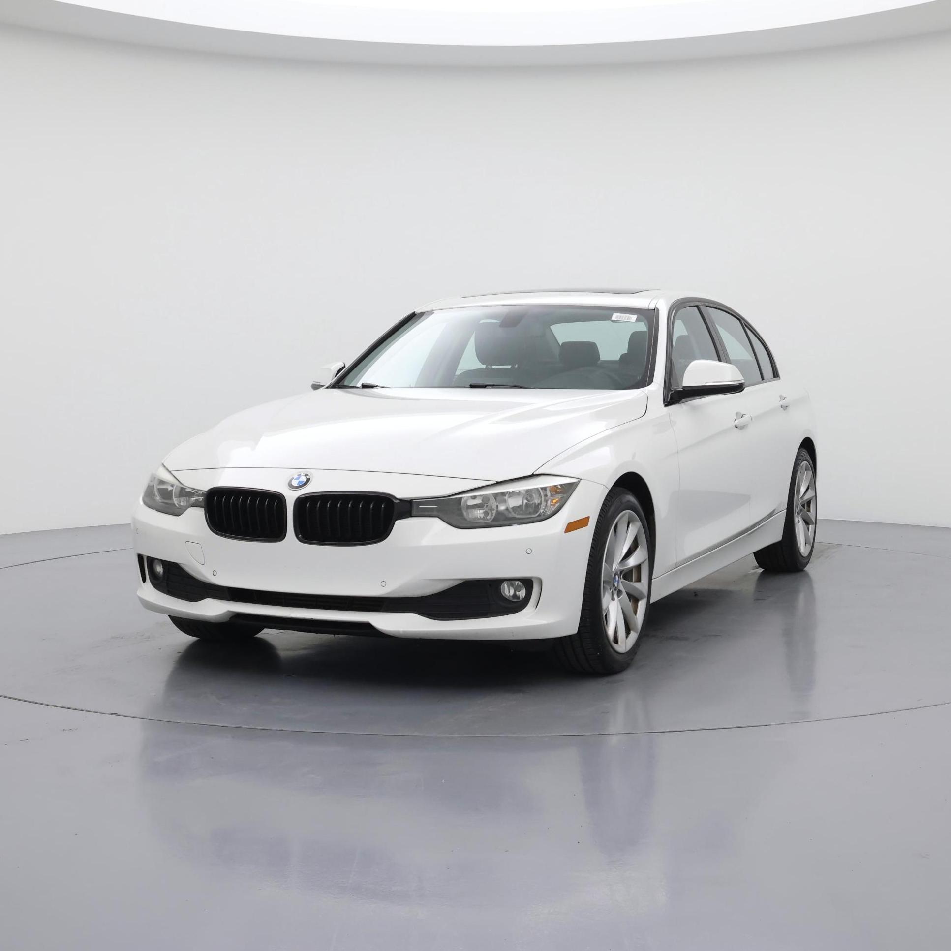 Thumbnail: 2015 BMW 3 Series - 4