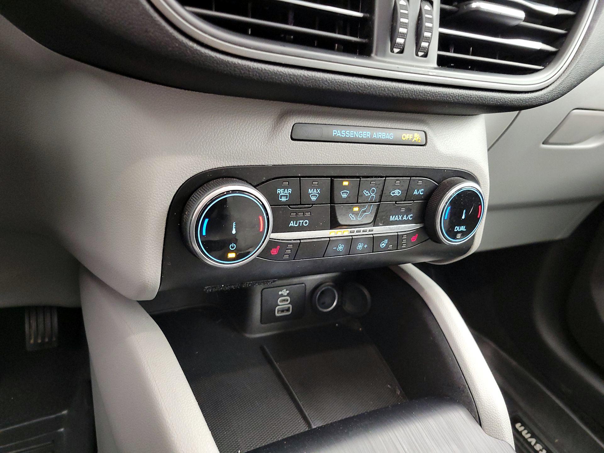 Thumbnail: 2024 Ford Escape - 16