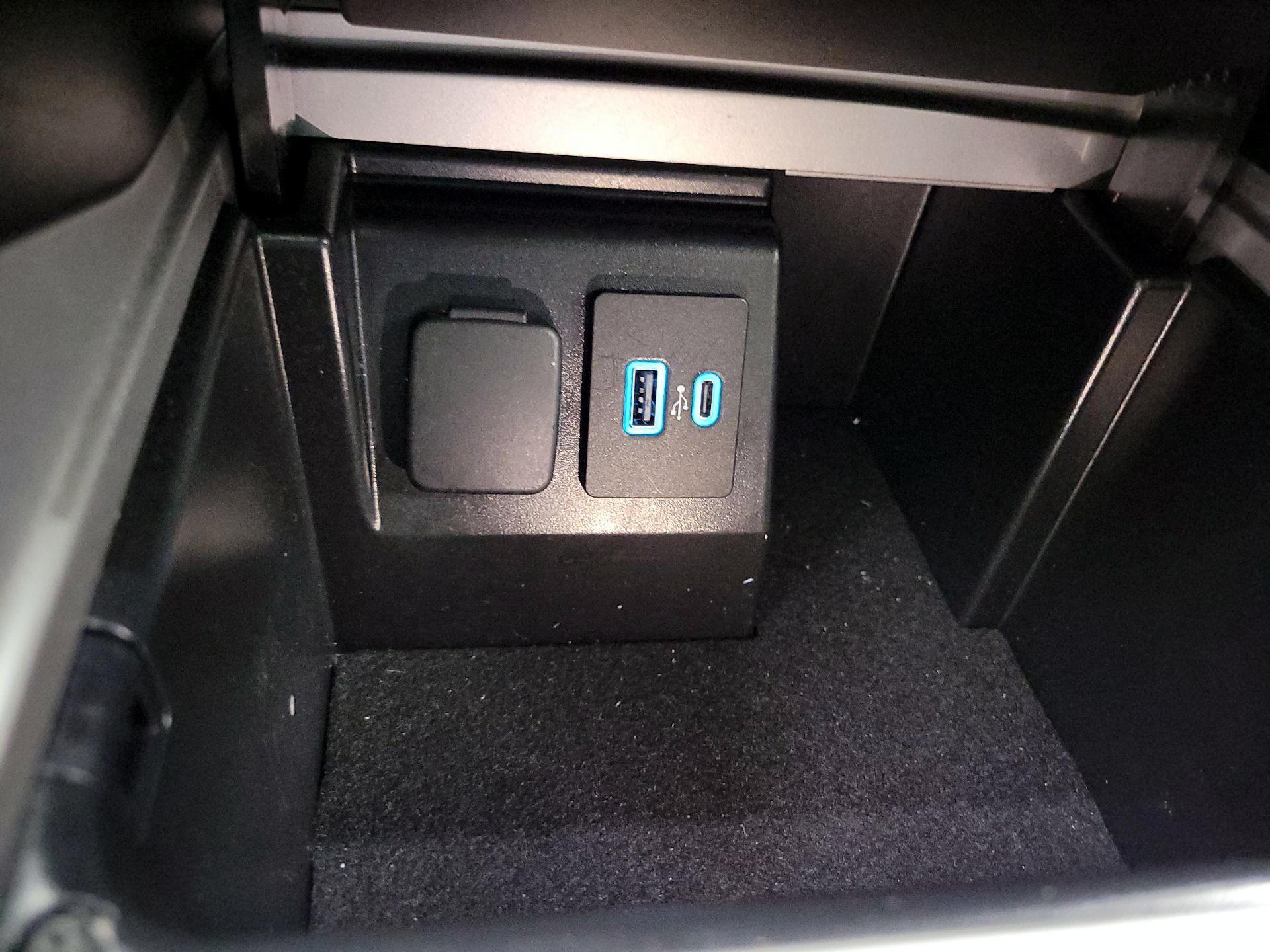 Thumbnail: 2024 Ford Explorer - 19