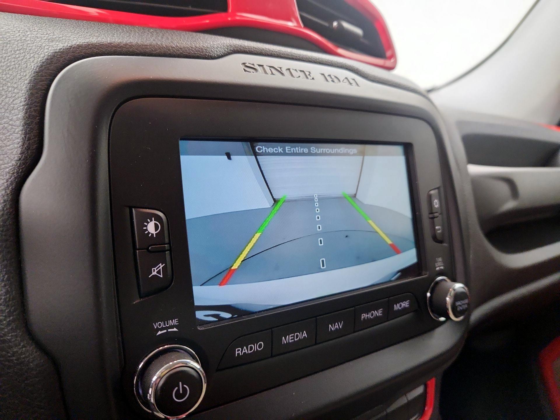 Thumbnail: 2015 Jeep Renegade - 14