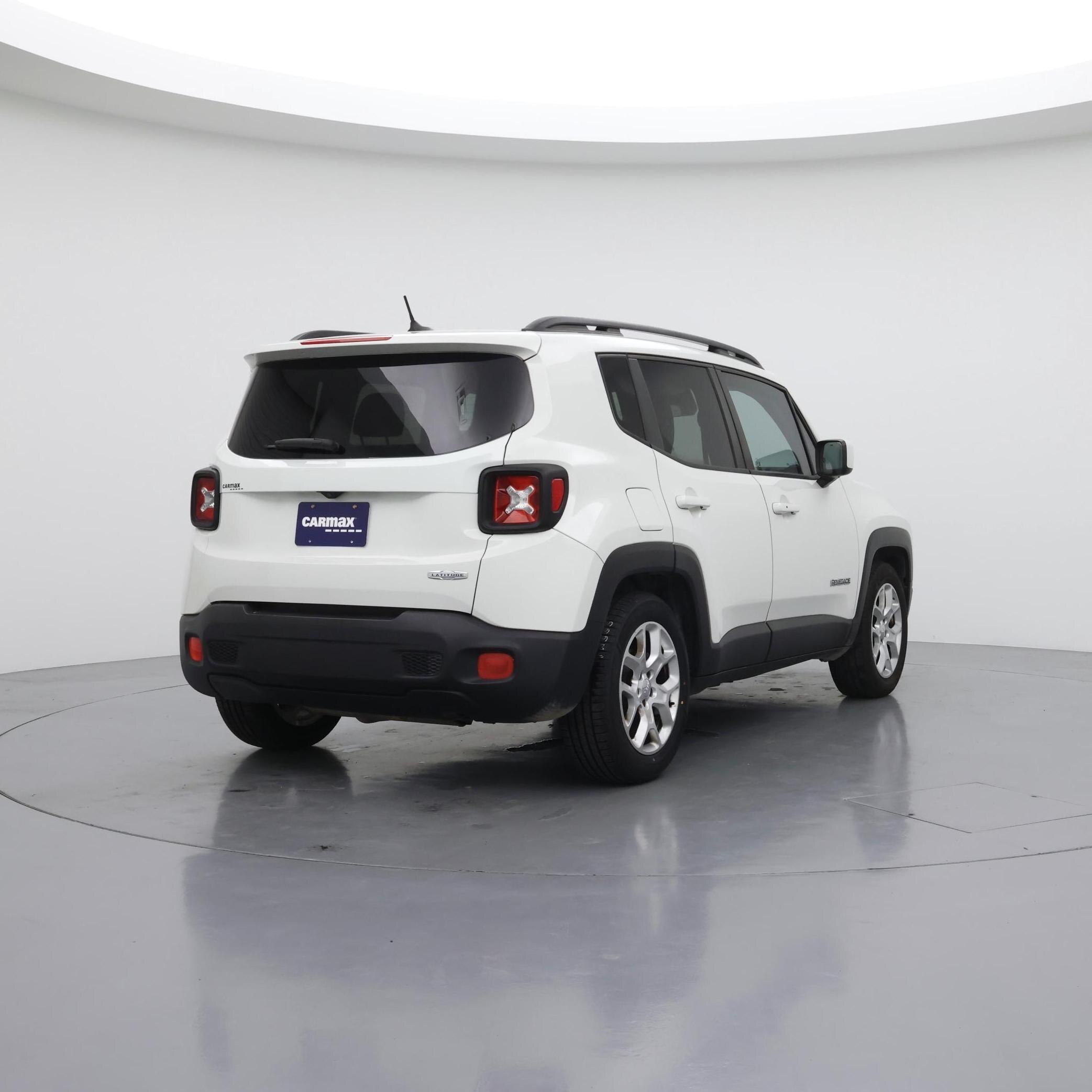 Thumbnail: 2015 Jeep Renegade - 8