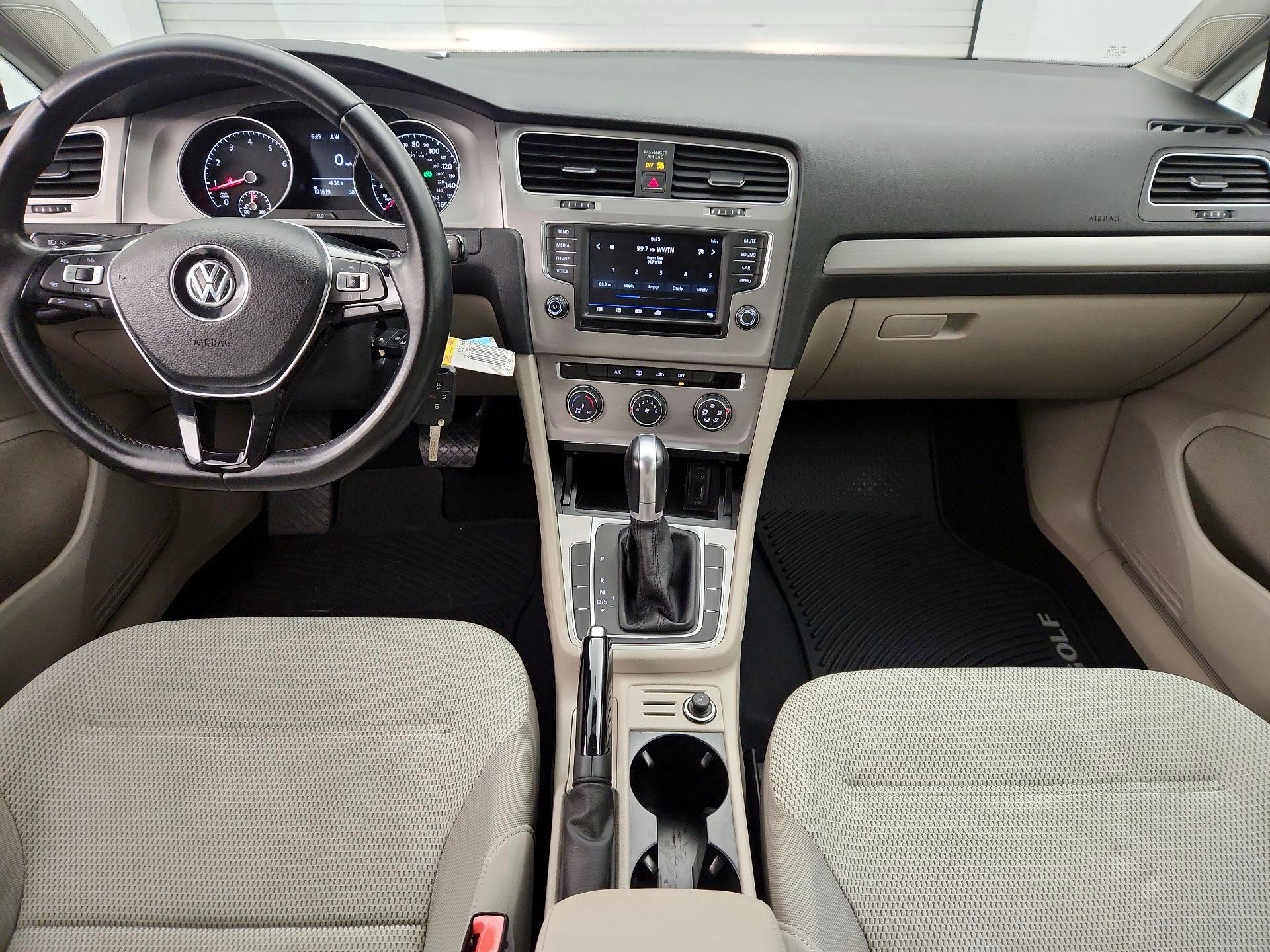 Thumbnail: 2017 Volkswagen Golf - 9