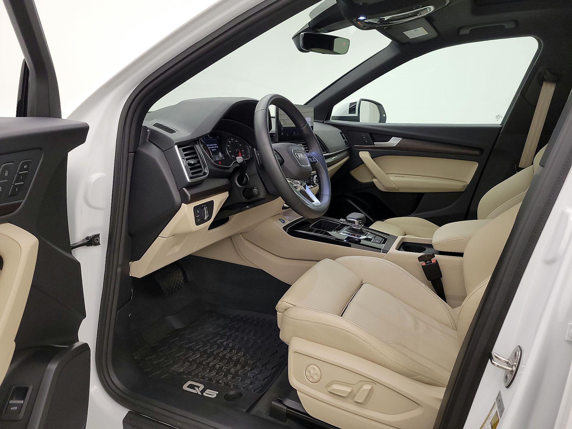 Thumbnail: 2024 Audi Q5 - 11