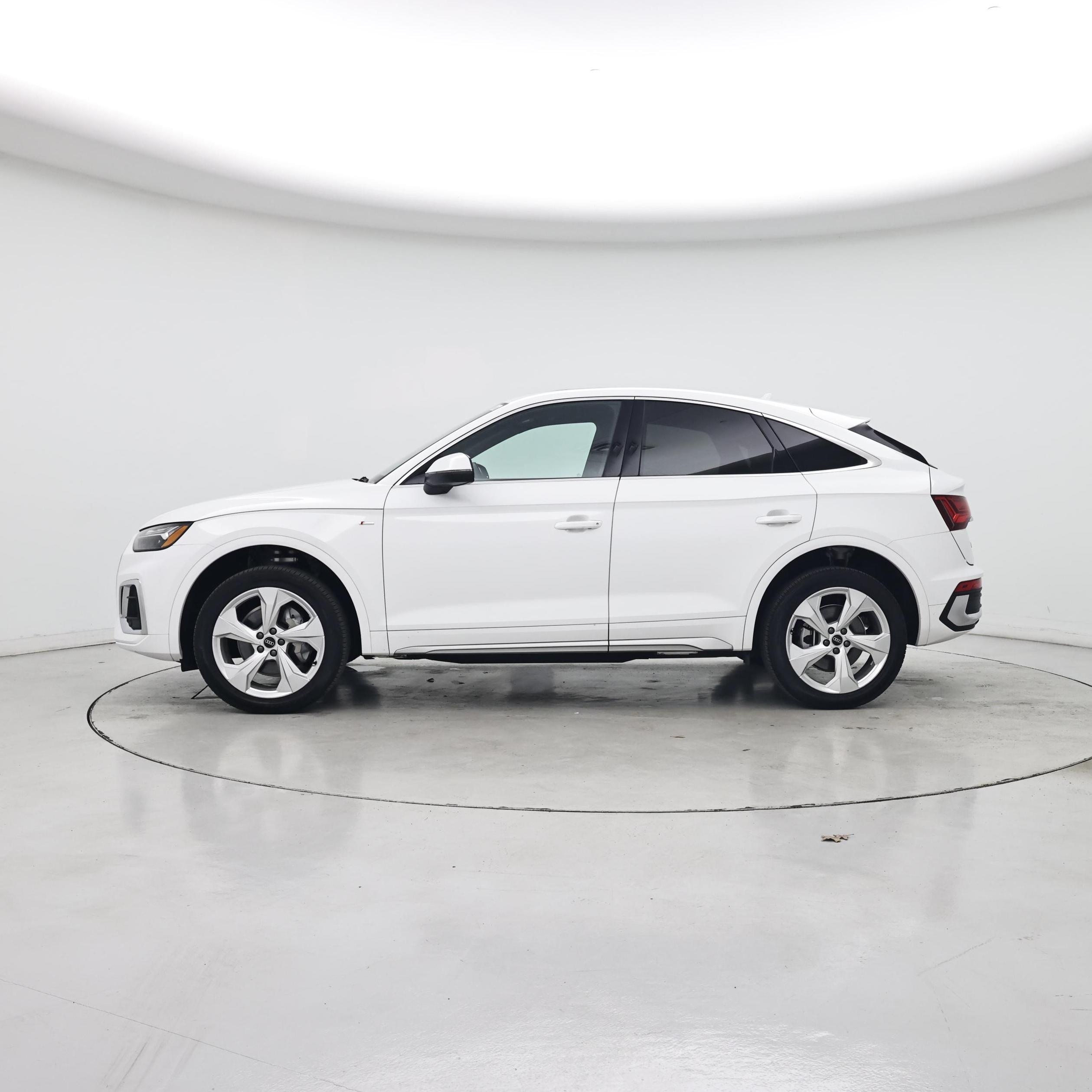 Thumbnail: 2024 Audi Q5 - 3