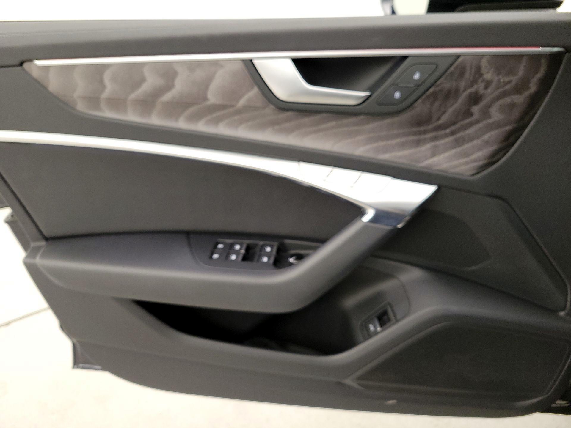 Thumbnail: 2025 Audi A6 - 12