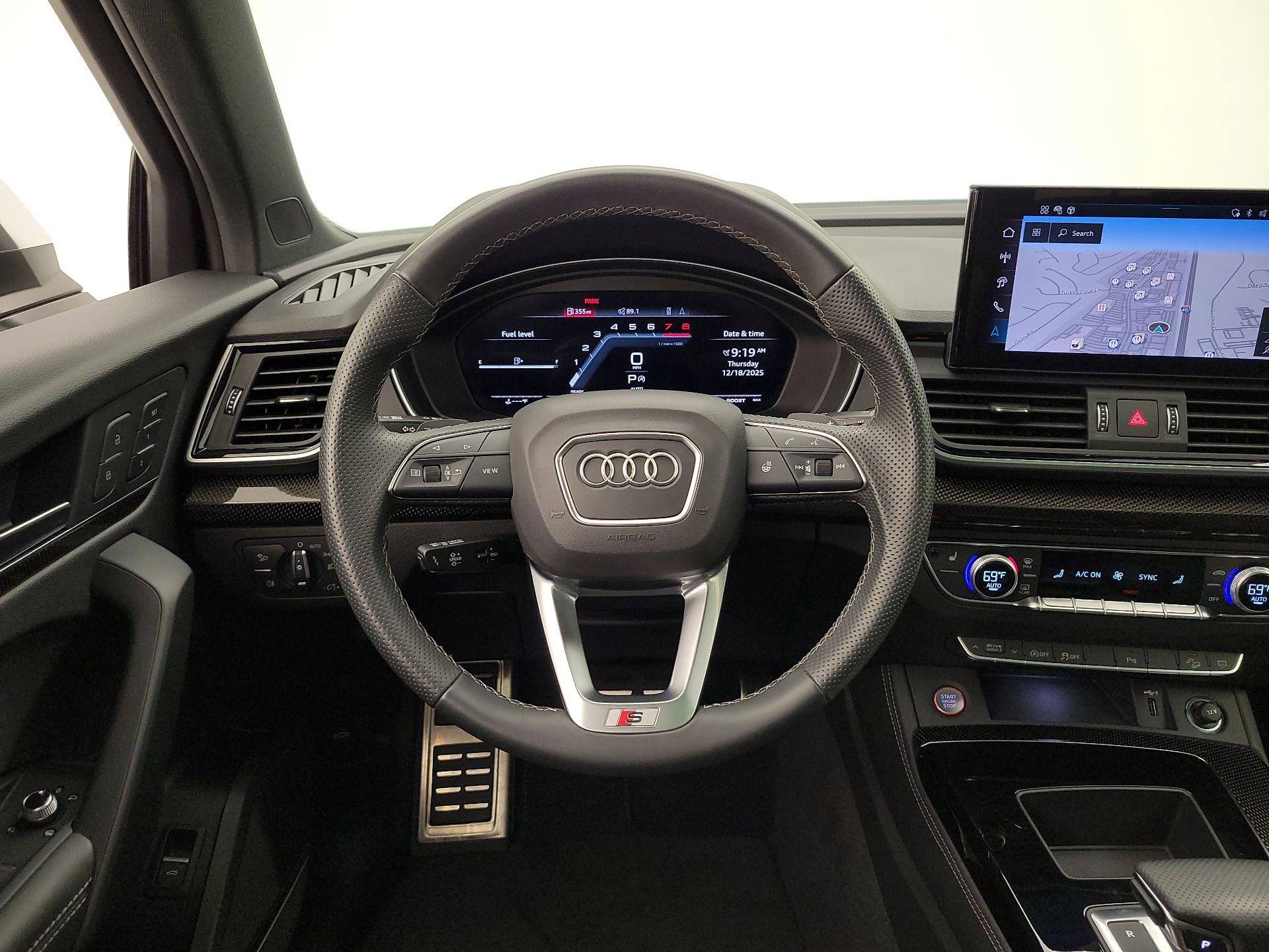 Thumbnail: 2024 Audi SQ5 - 10