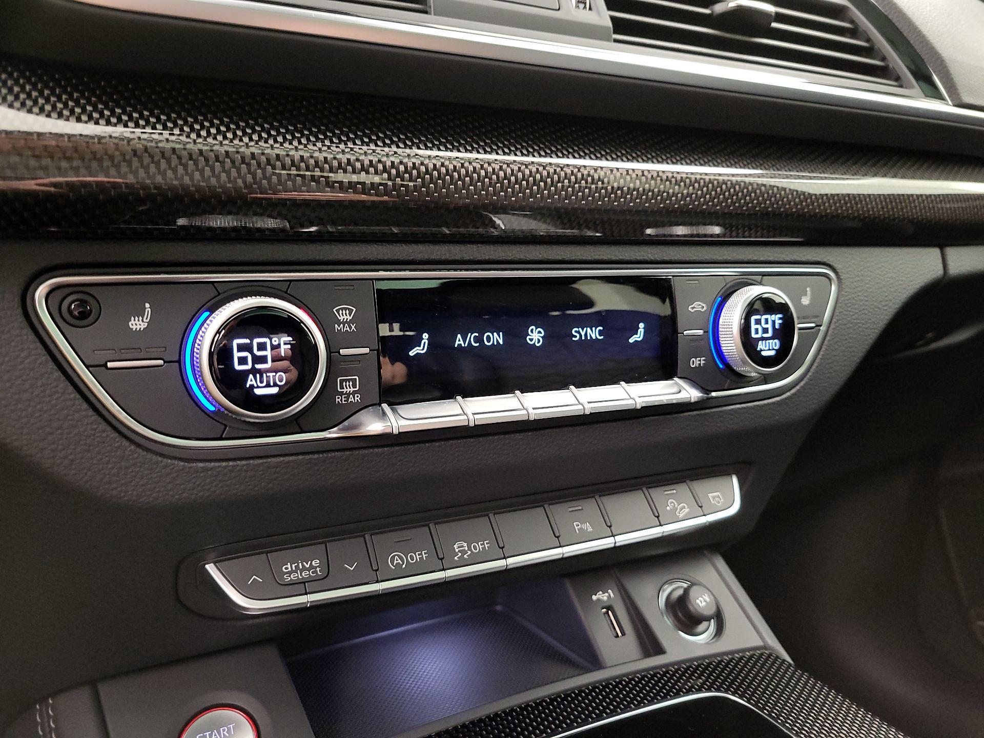 Thumbnail: 2024 Audi SQ5 - 17