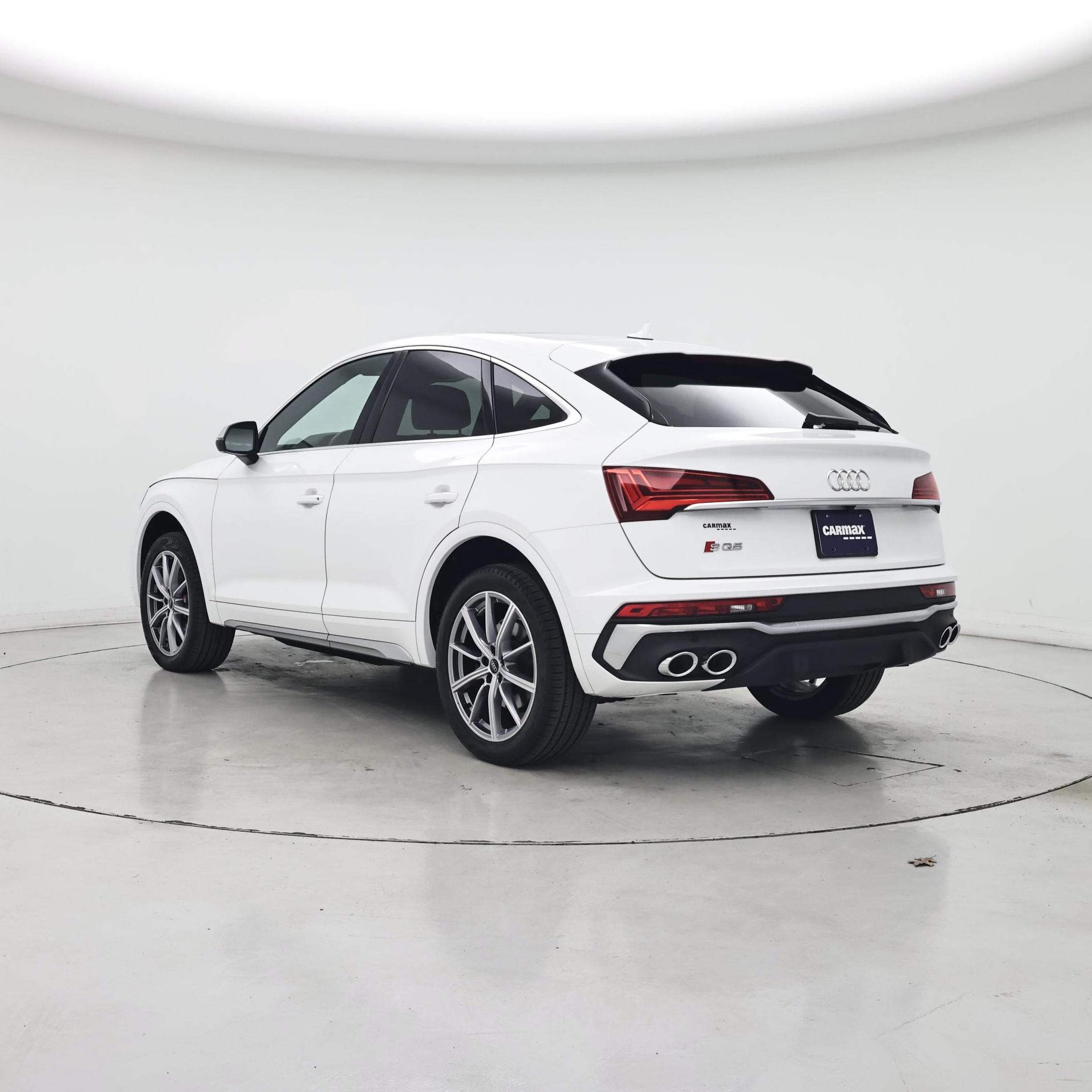 Thumbnail: 2024 Audi SQ5 - 2