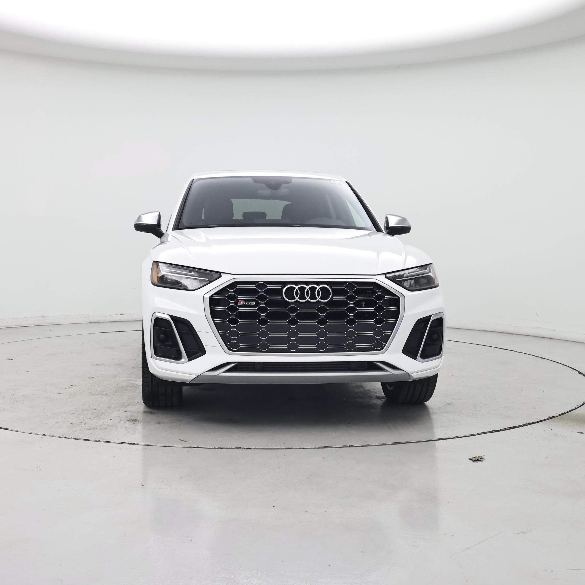 Thumbnail: 2024 Audi SQ5 - 5