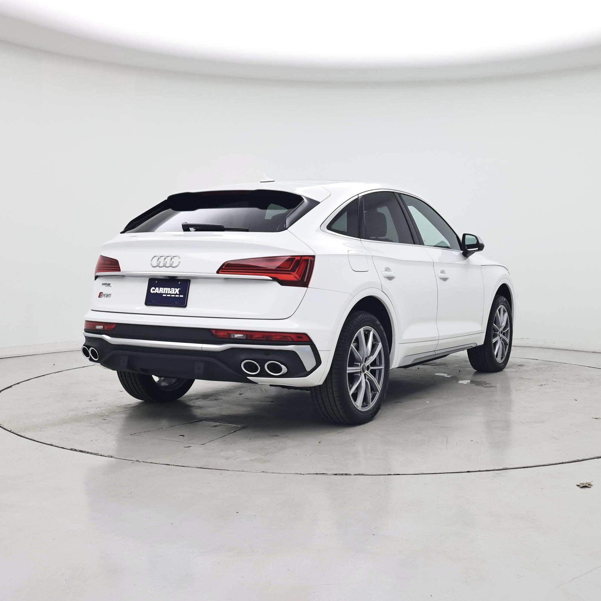 Thumbnail: 2024 Audi SQ5 - 8