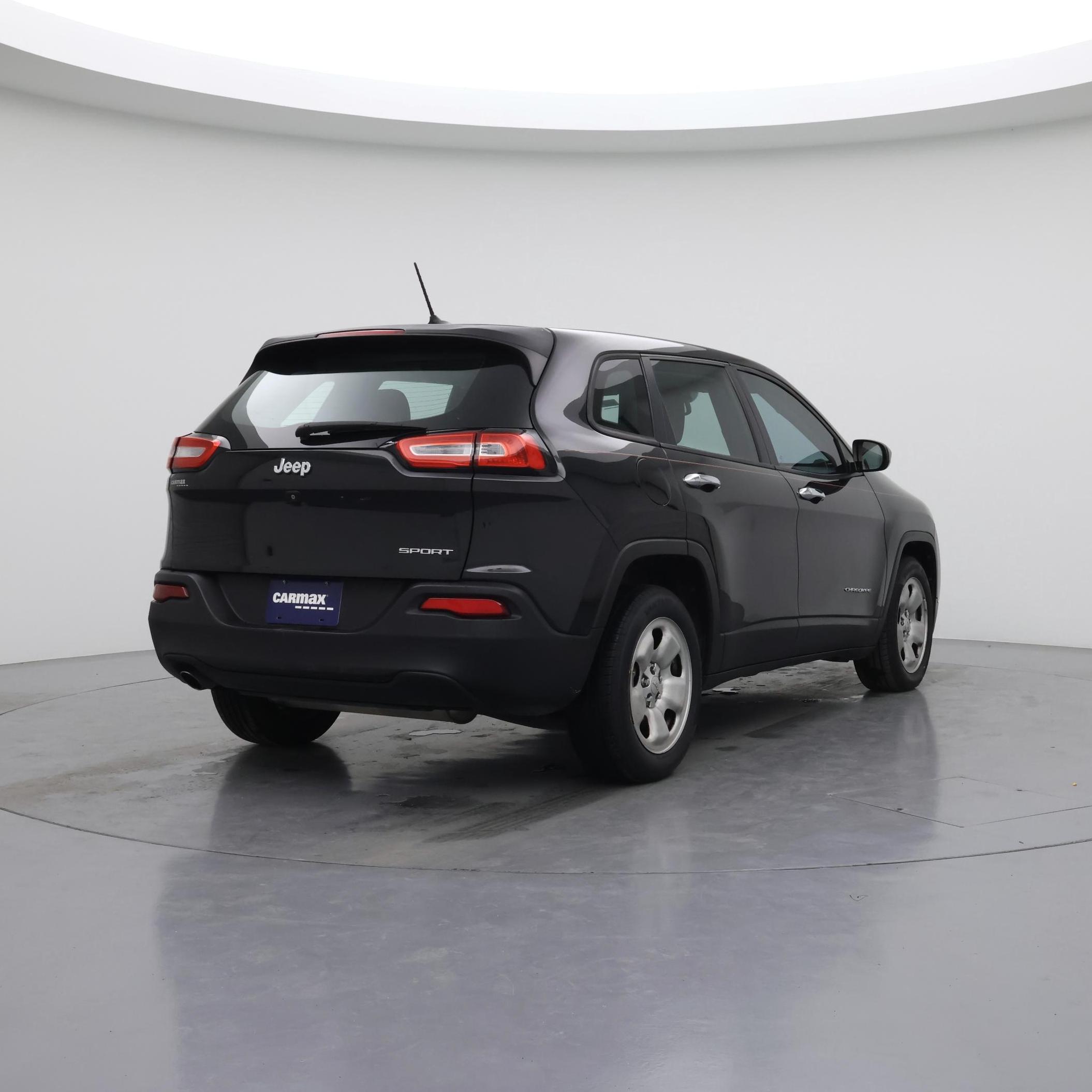 Thumbnail: 2015 Jeep Cherokee - 8