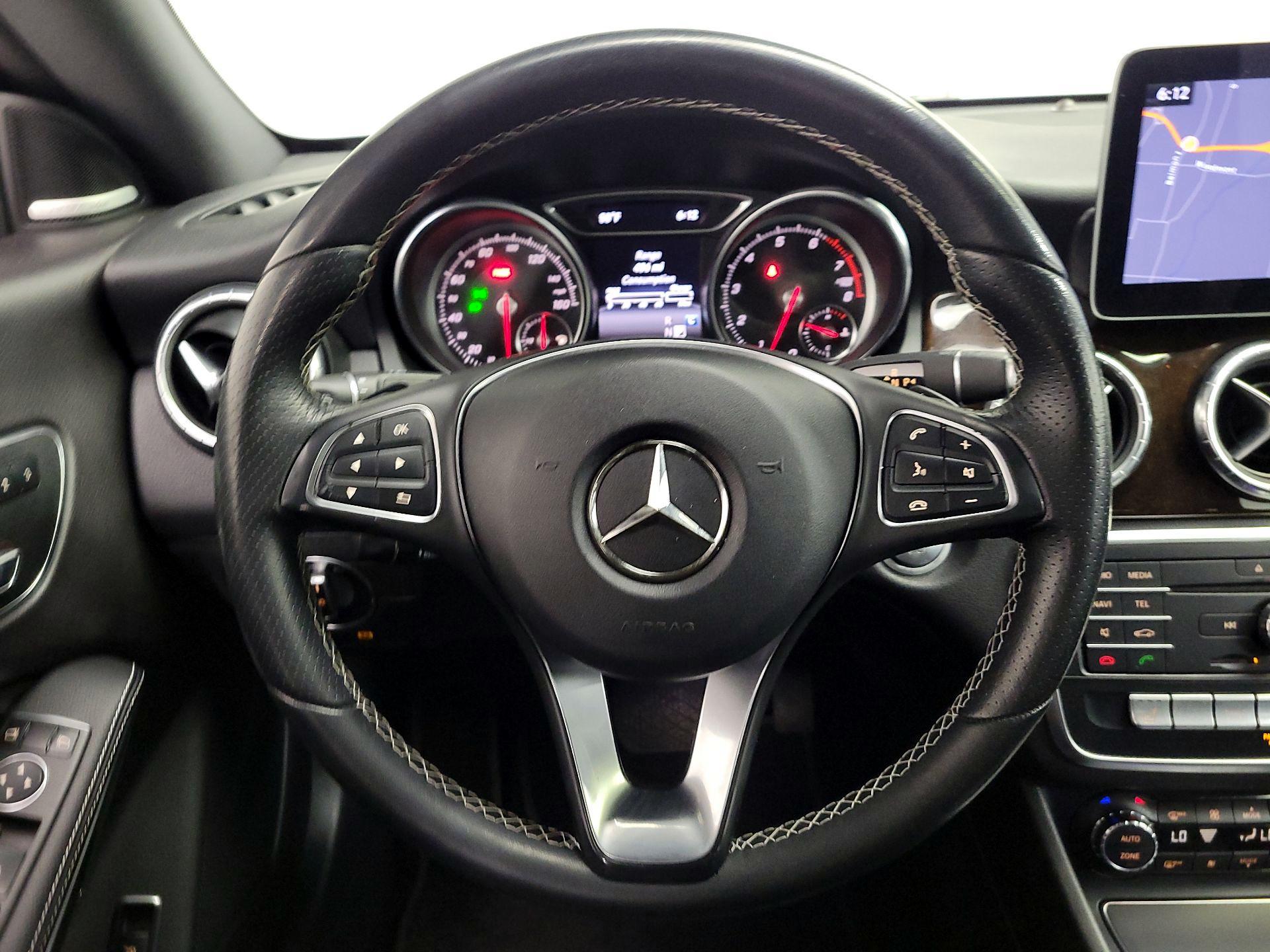 Thumbnail: 2018 Mercedes-Benz CLA - 10