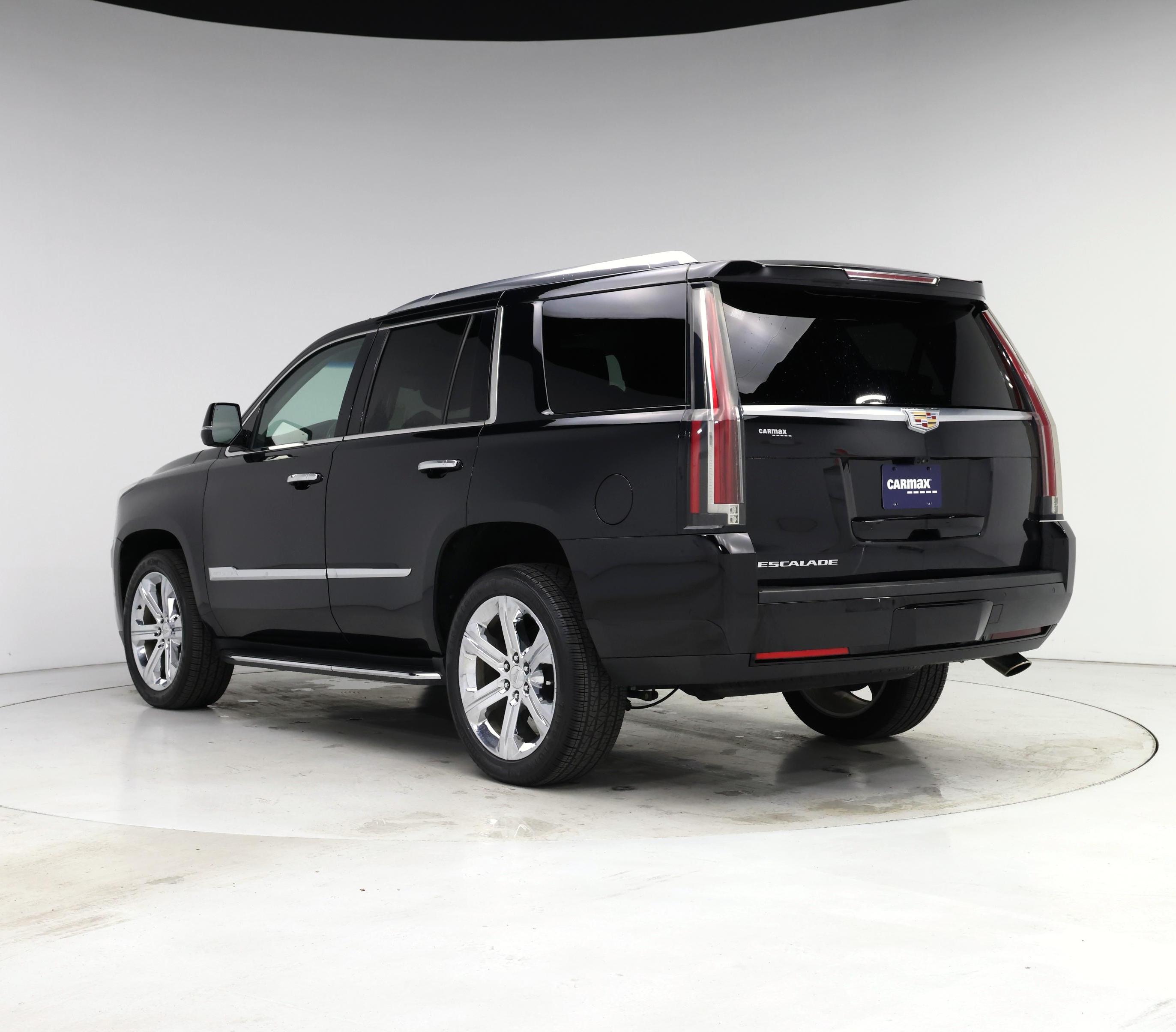 Thumbnail: 2018 Cadillac Escalade - 2