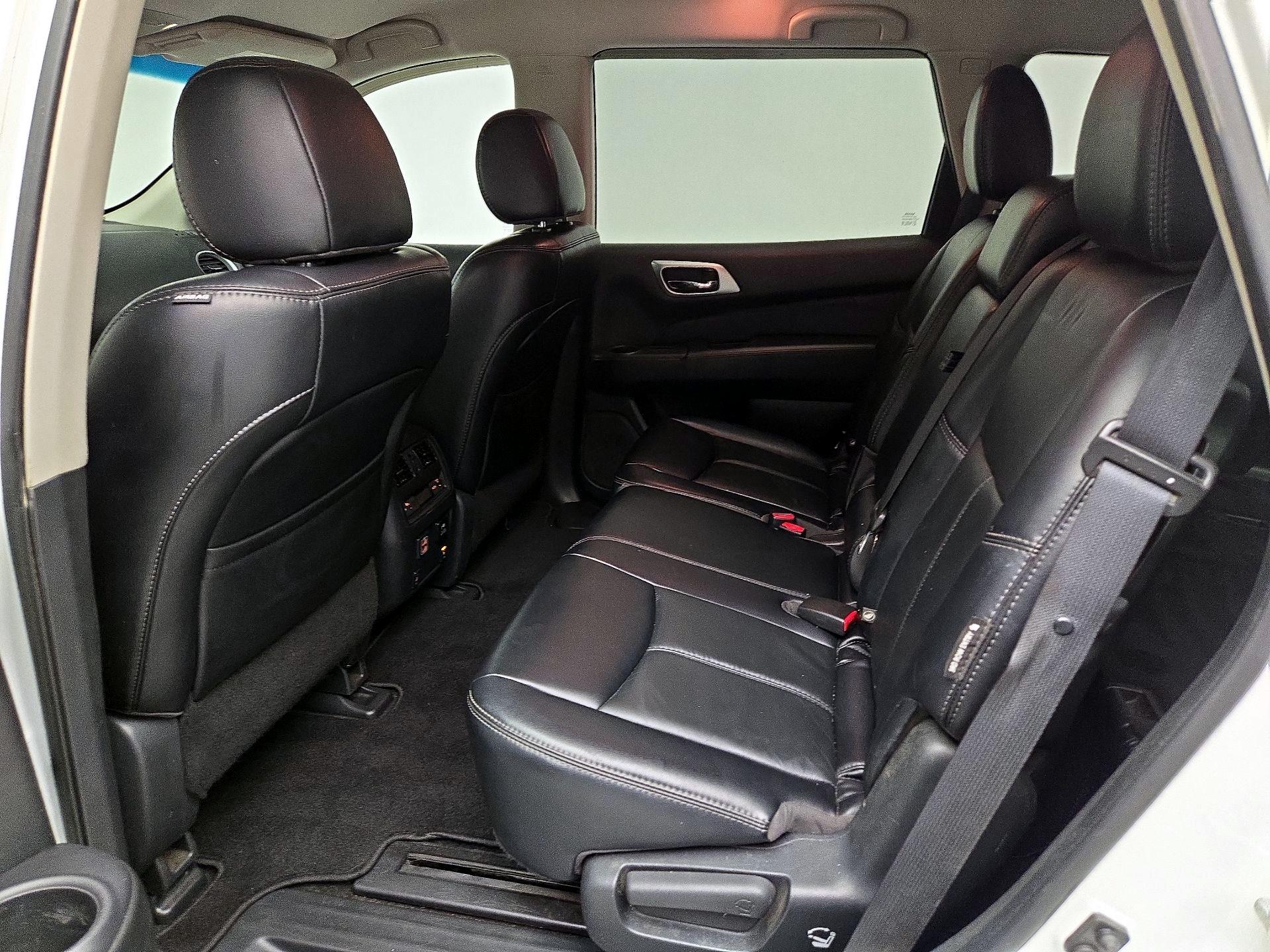 Thumbnail: 2018 Nissan Pathfinder - 20