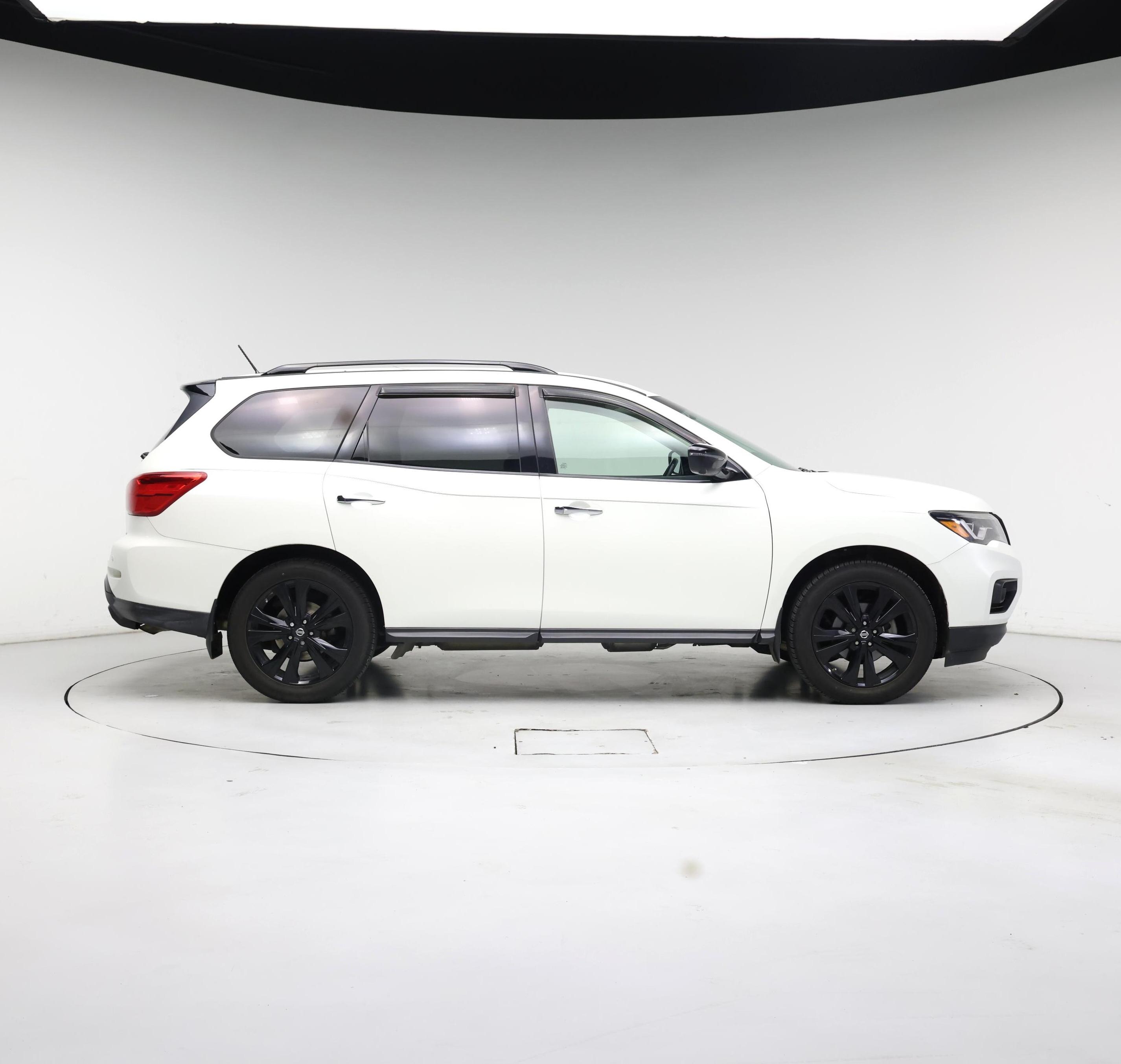 Thumbnail: 2018 Nissan Pathfinder - 7