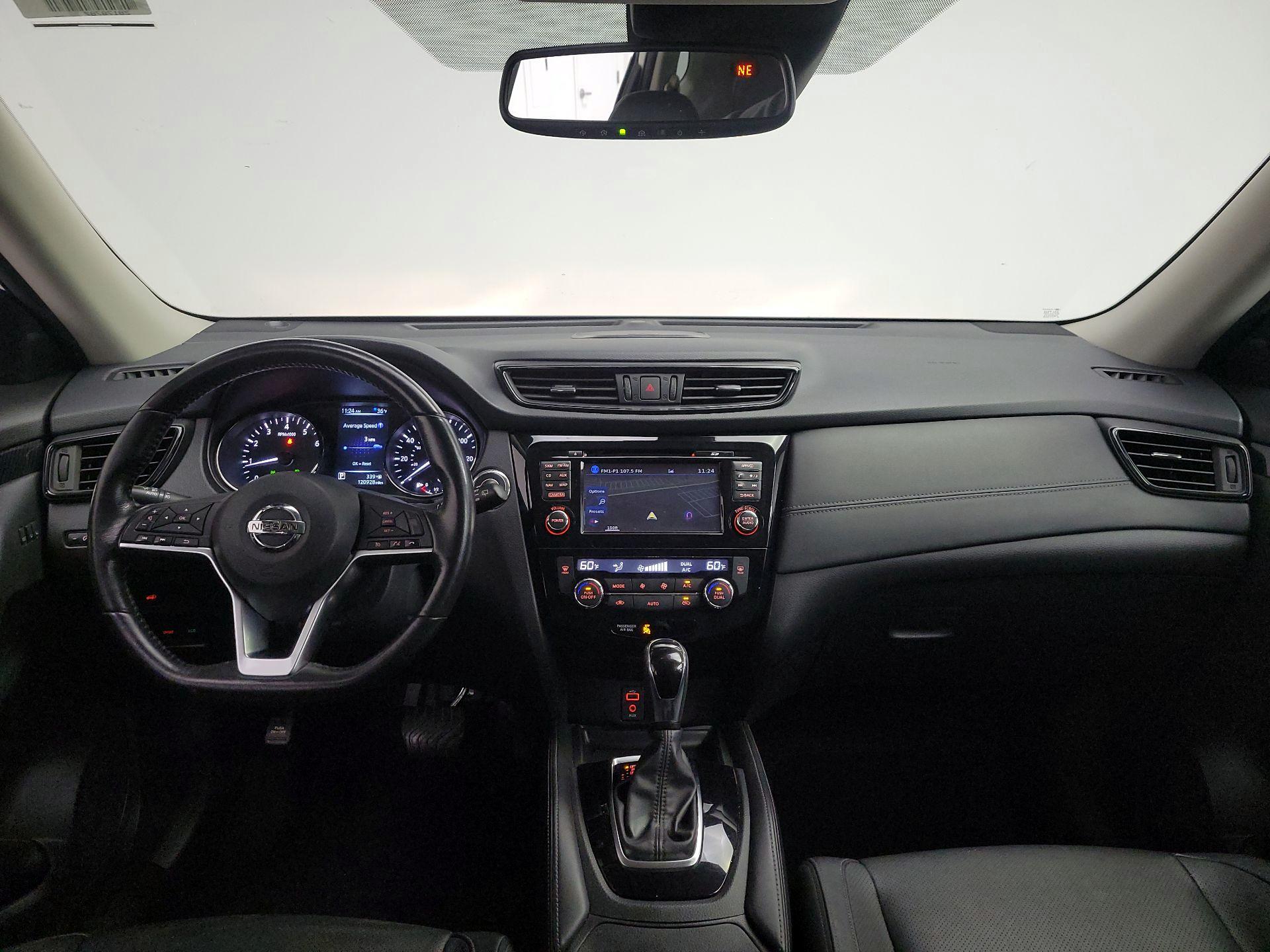 Thumbnail: 2017 Nissan Rogue - 9