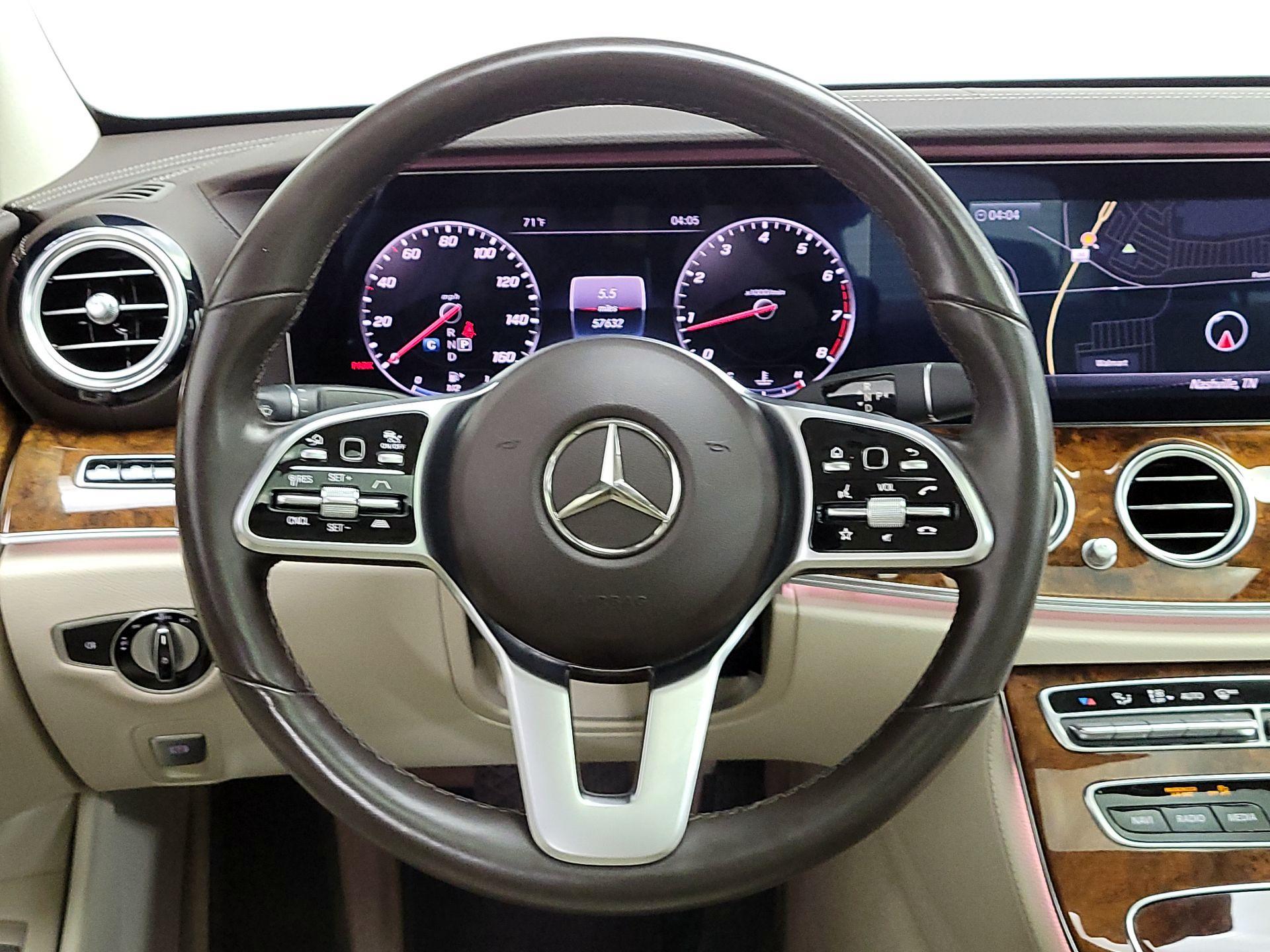 Thumbnail: 2020 Mercedes-Benz E-Class - 10