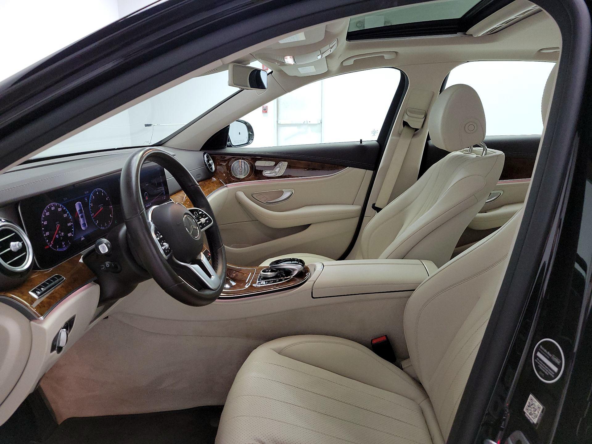 Thumbnail: 2020 Mercedes-Benz E-Class - 11