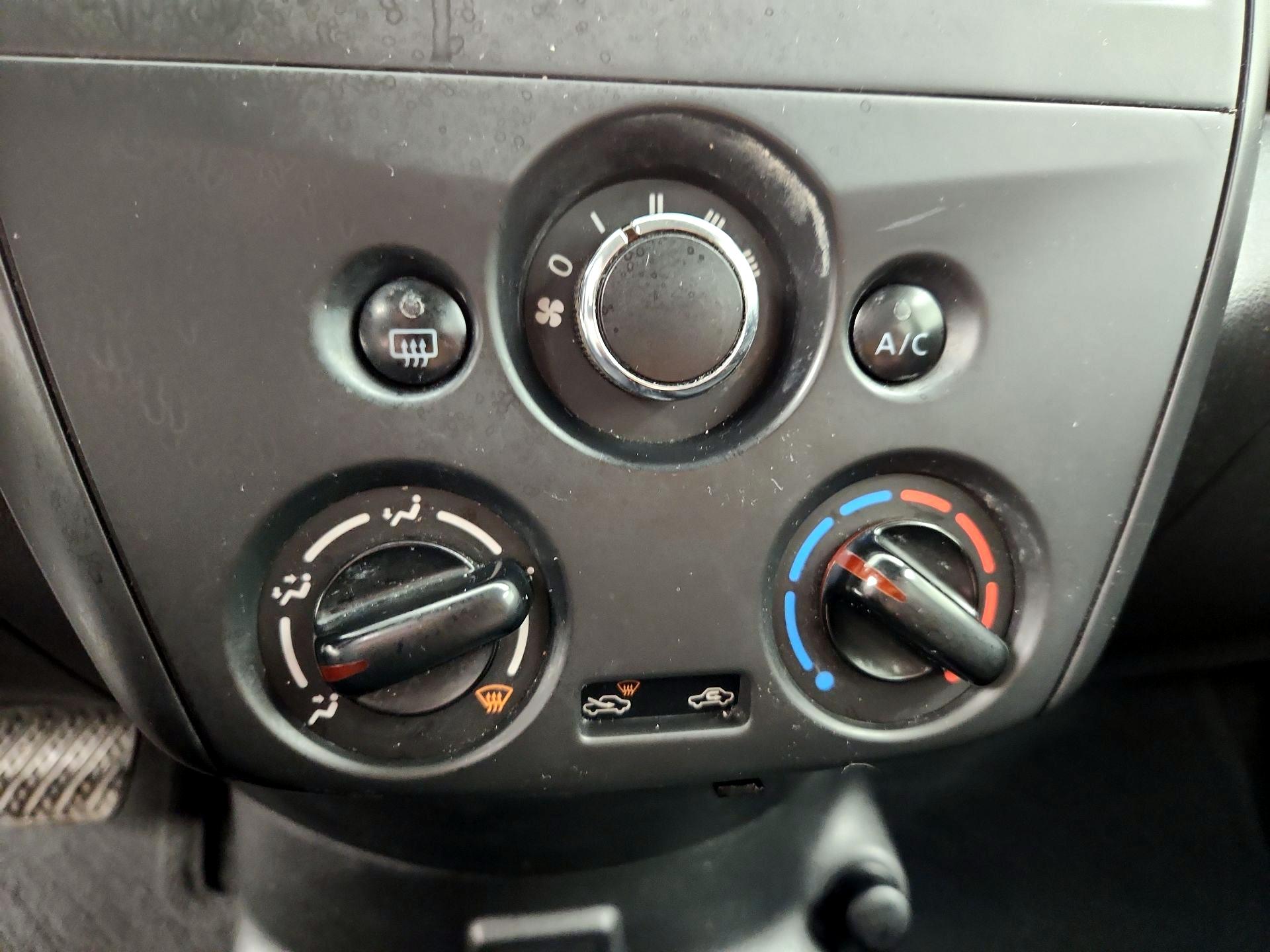 Thumbnail: 2017 Nissan Versa - 15