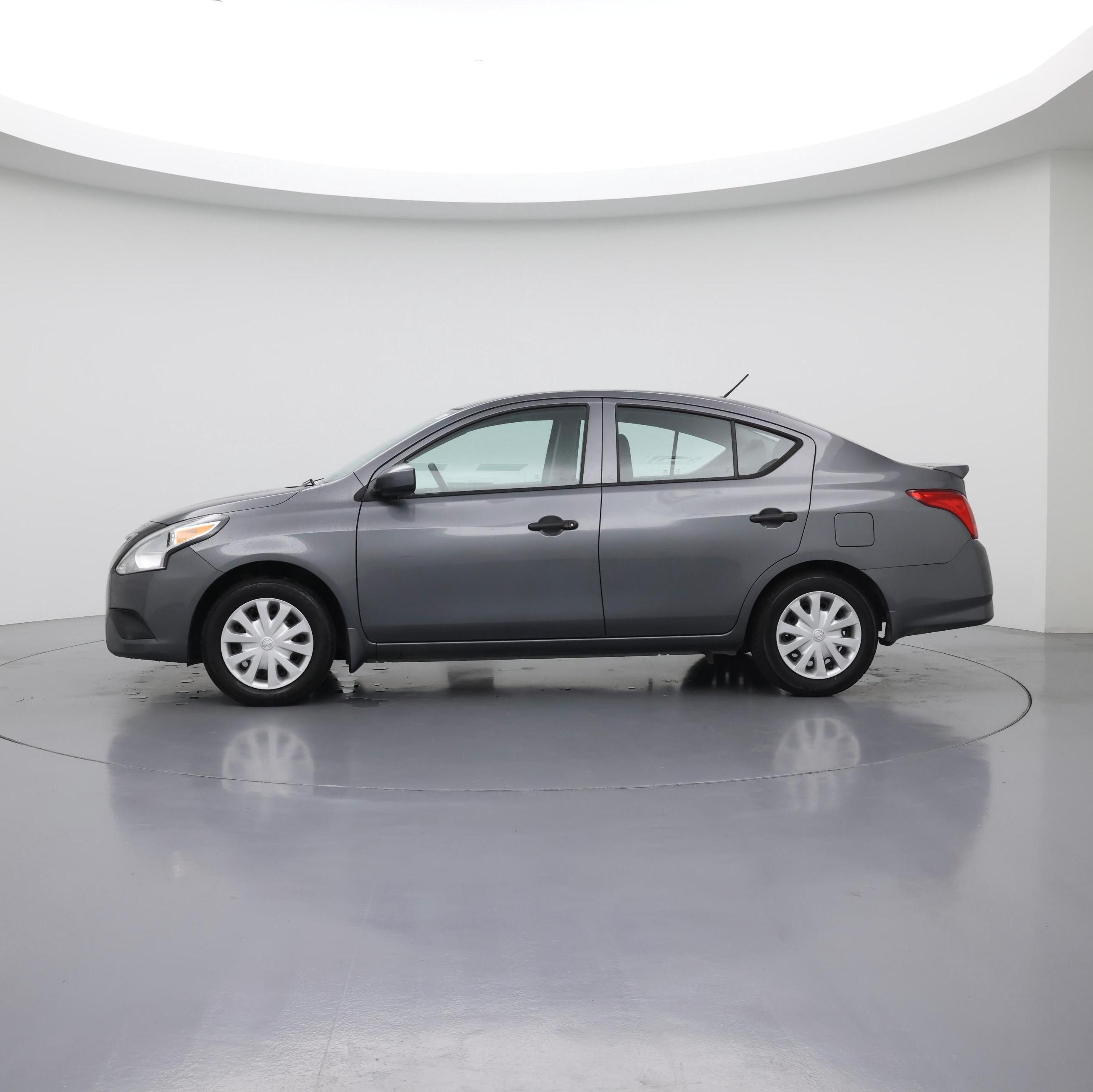 Thumbnail: 2017 Nissan Versa - 3