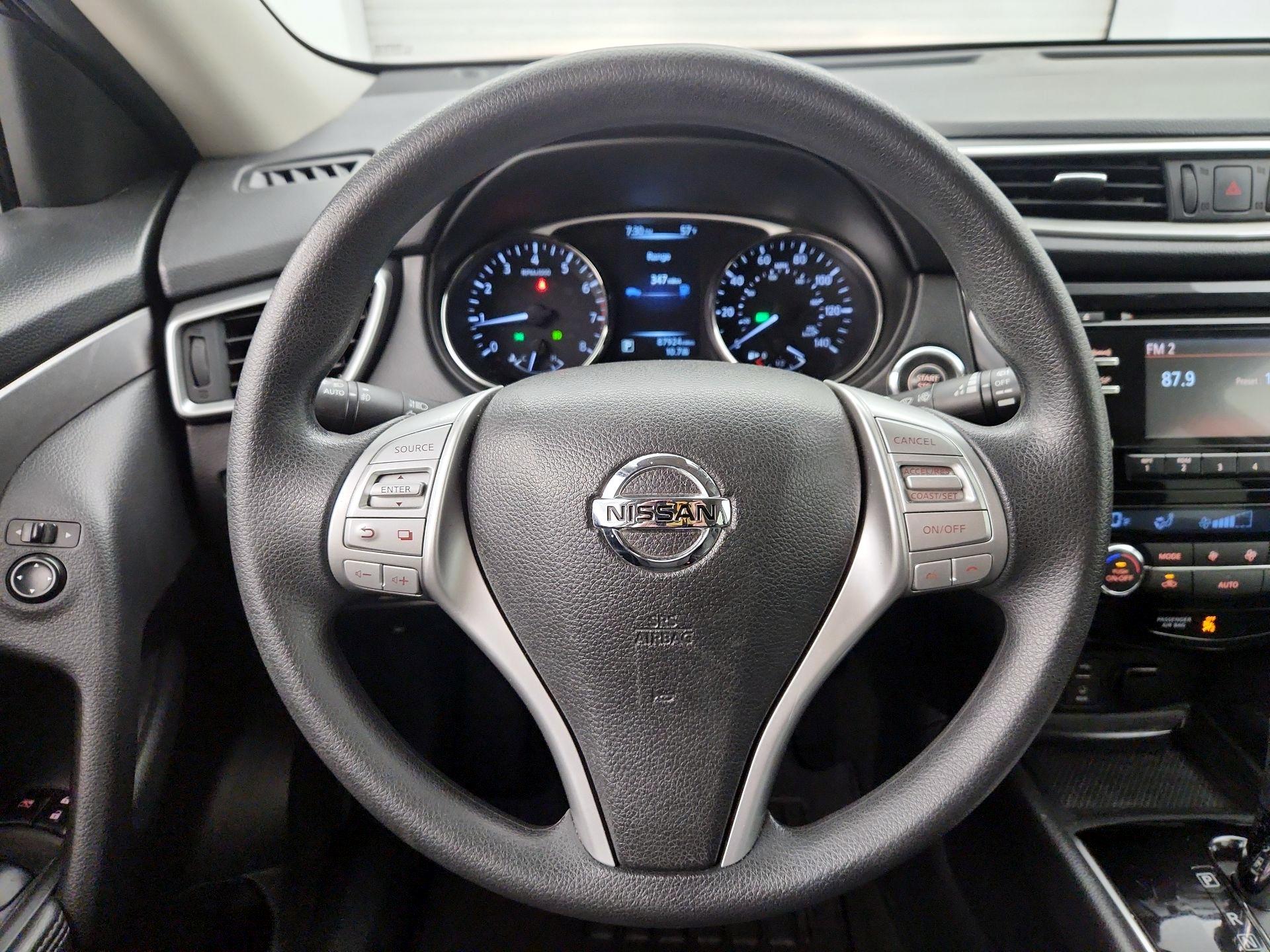 Thumbnail: 2016 Nissan Rogue - 10