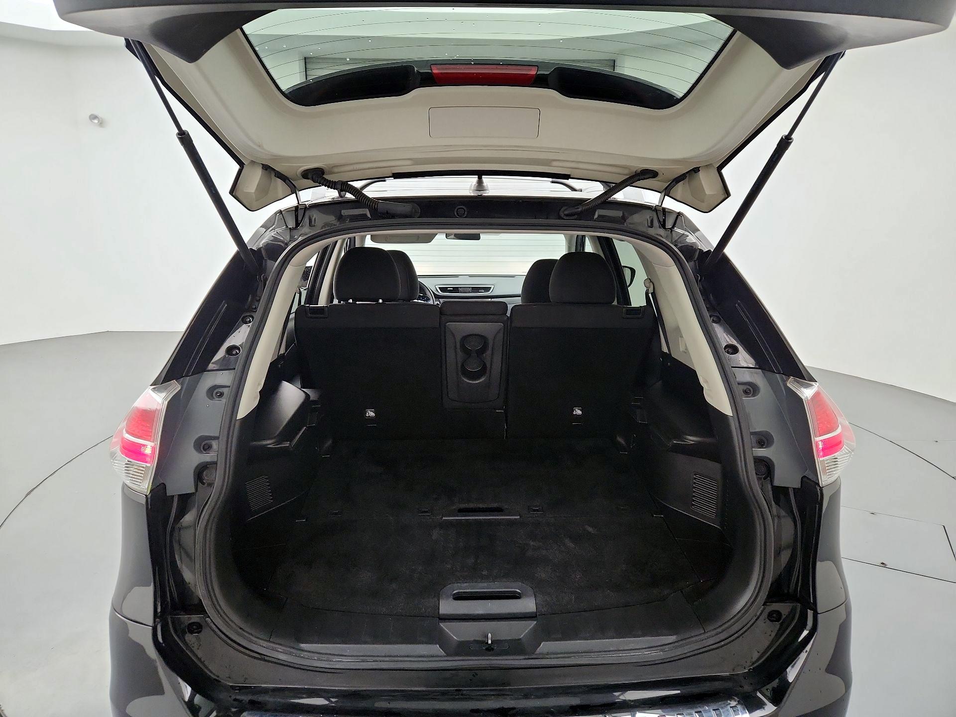 Thumbnail: 2016 Nissan Rogue - 20