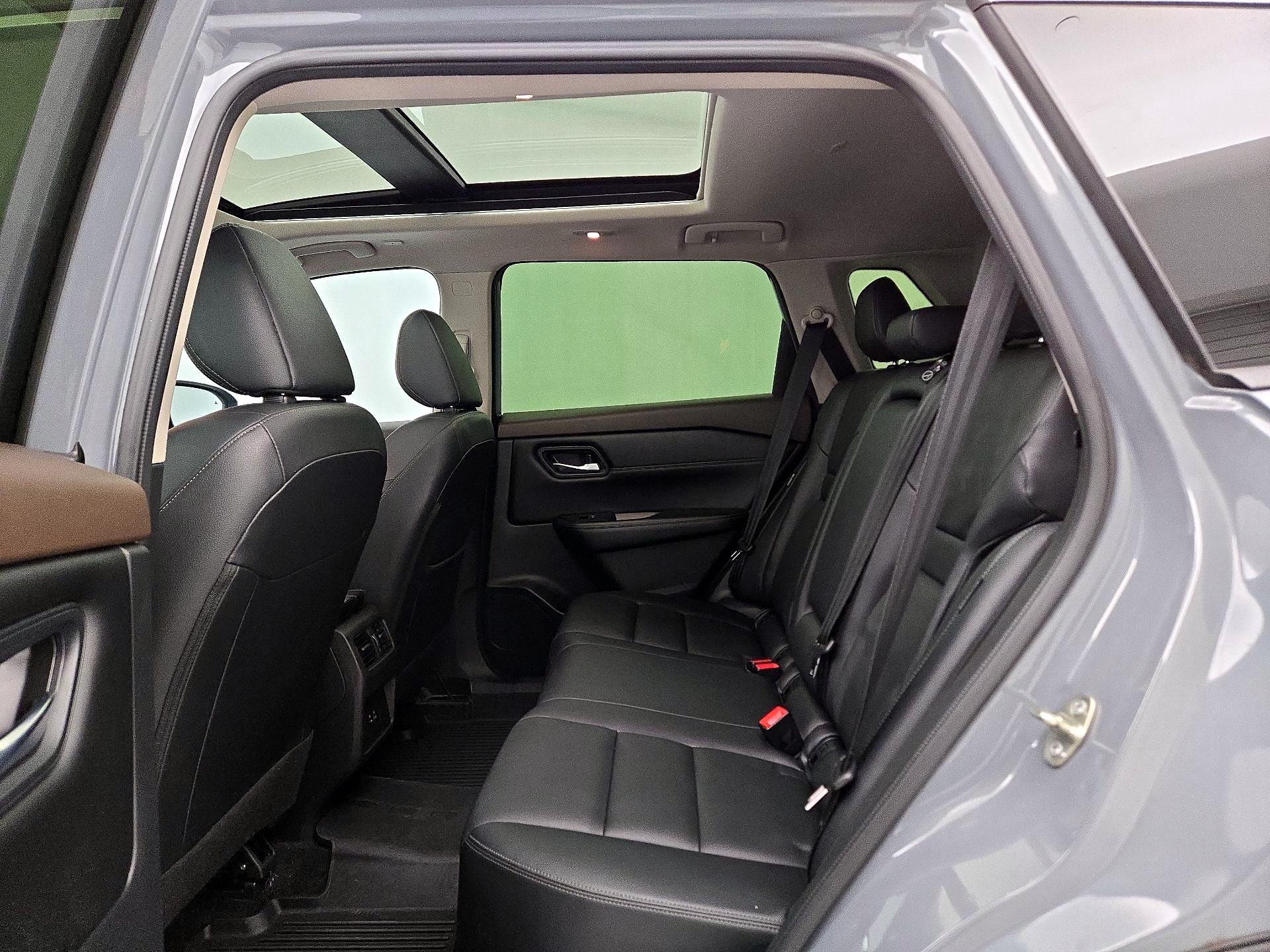 Thumbnail: 2023 Nissan Rogue - 20