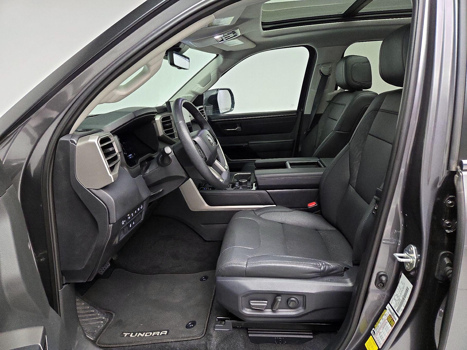 Thumbnail: 2024 Toyota Tundra - 11