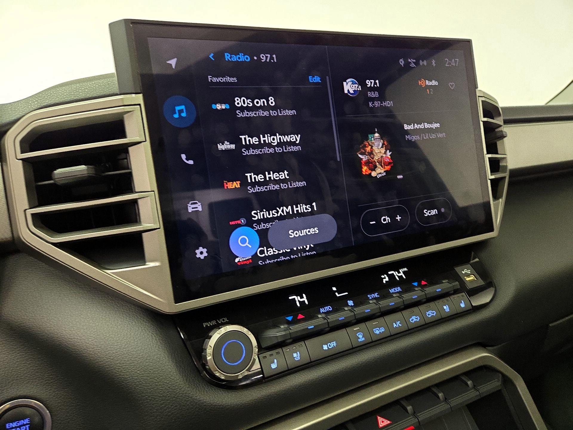 Thumbnail: 2024 Toyota Tundra - 15