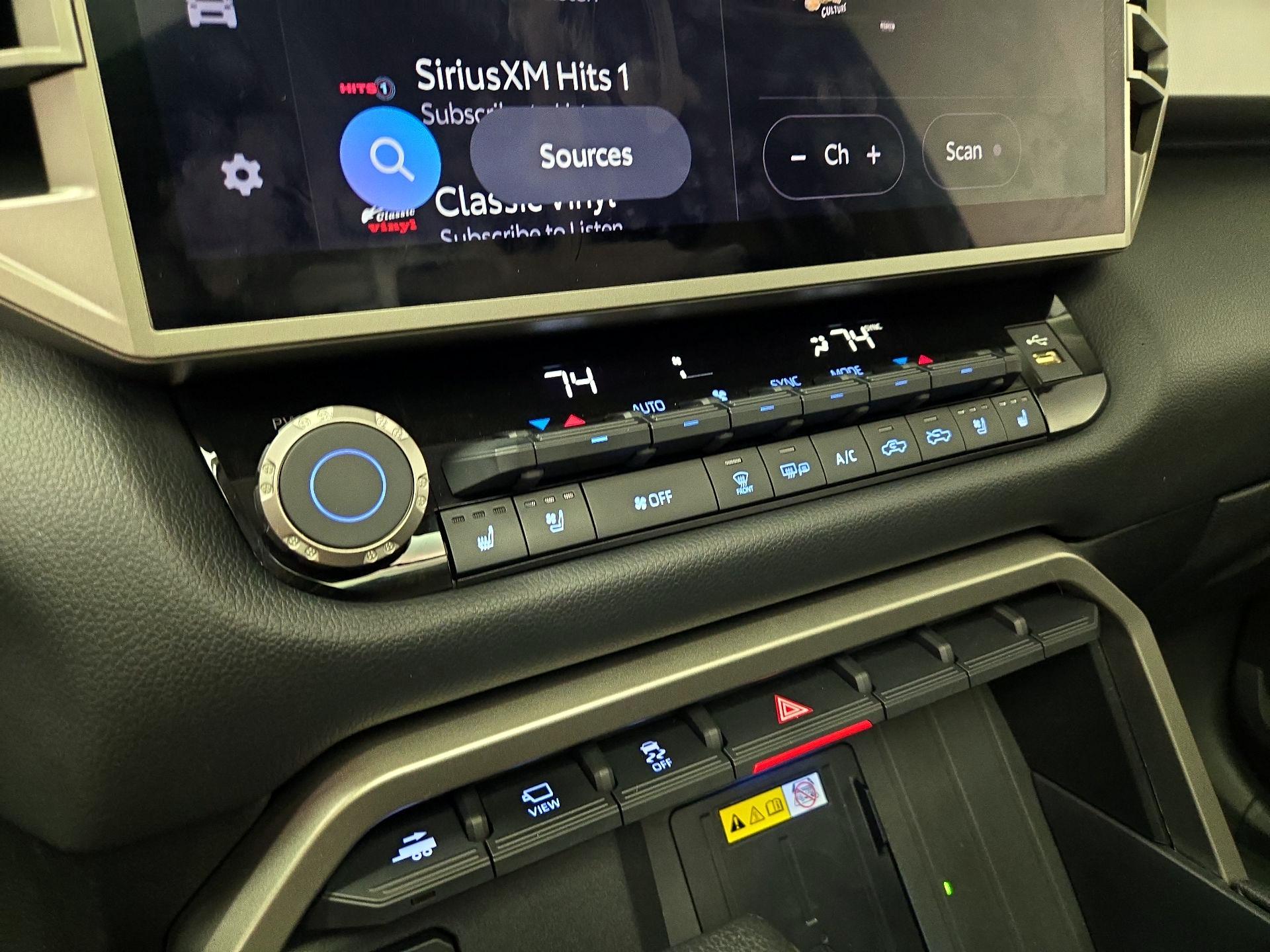 Thumbnail: 2024 Toyota Tundra - 16