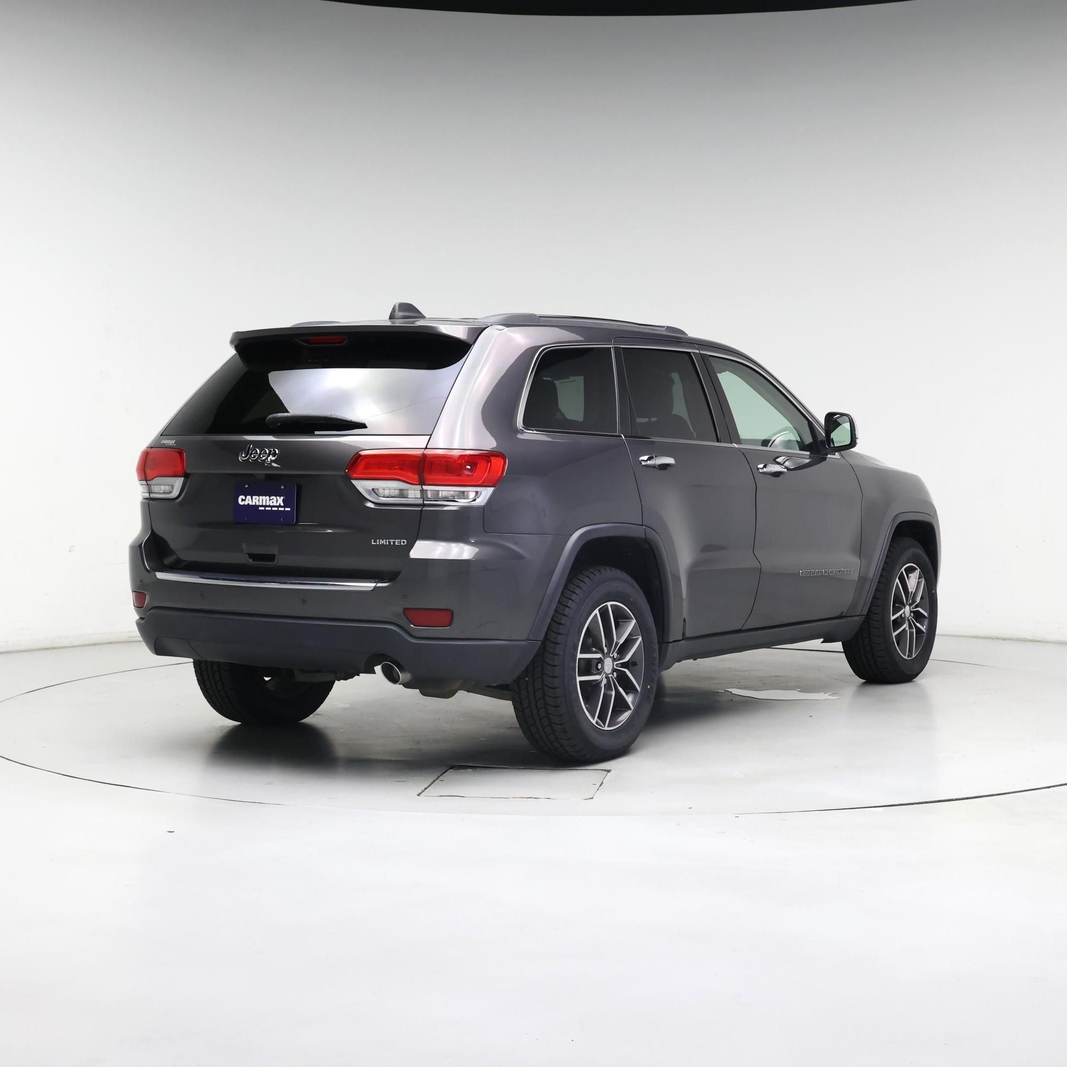 Thumbnail: 2017 Jeep Grand Cherokee - 8